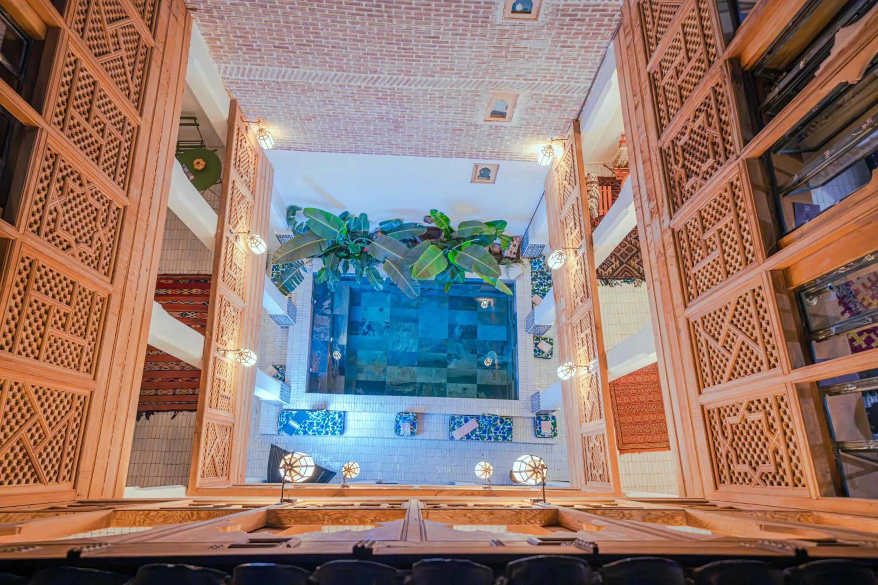Swimming pool in Riad Tibibt