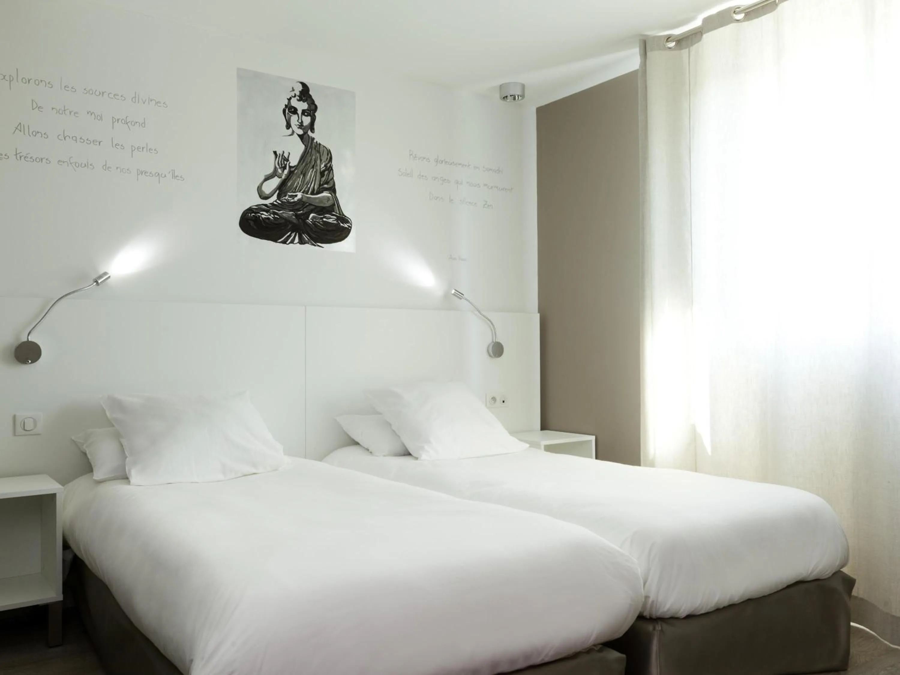 Bedroom, Bed in ibis Styles Rennes St. Gregoire