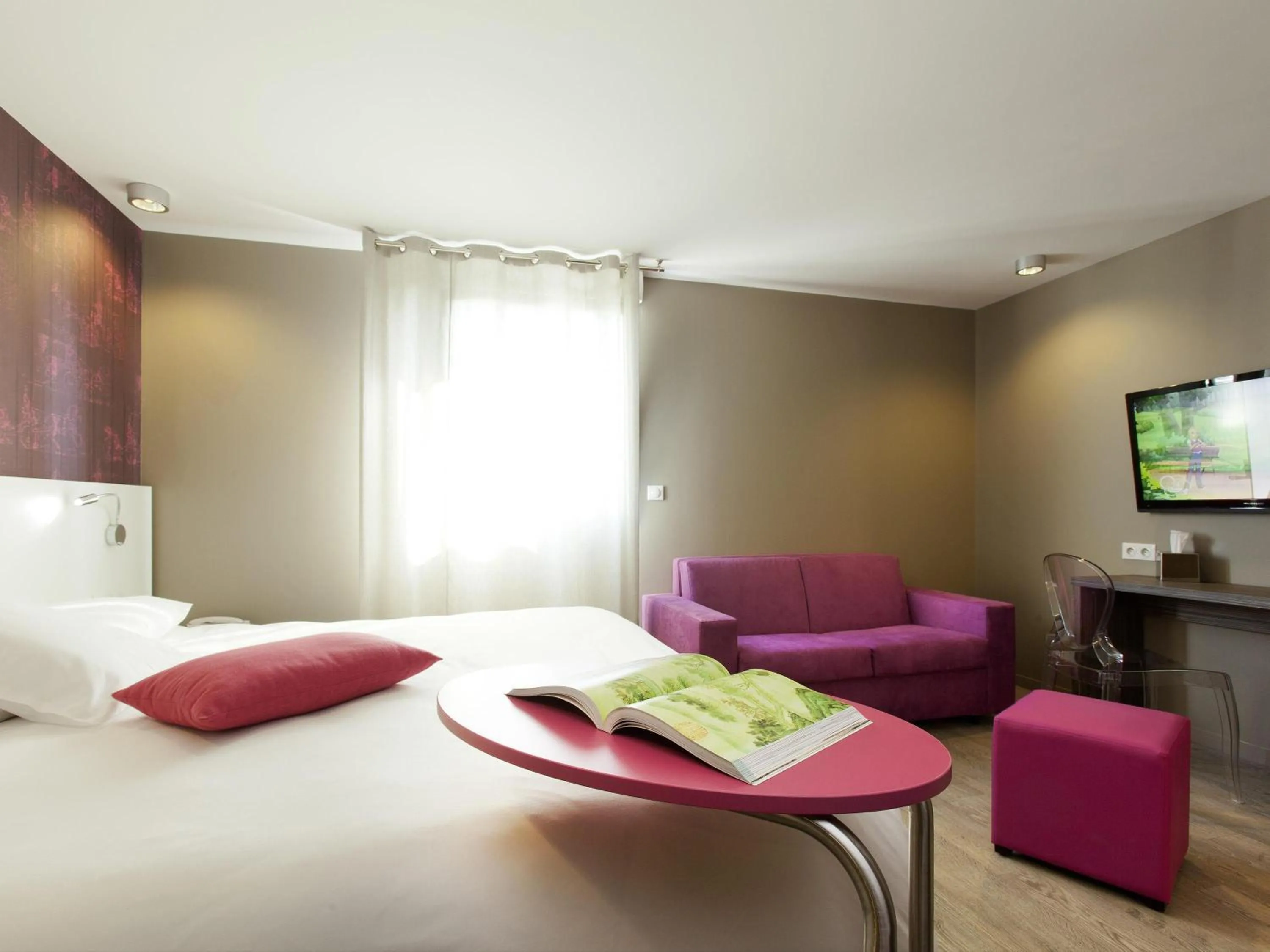 Bedroom, Bed in ibis Styles Rennes St. Gregoire