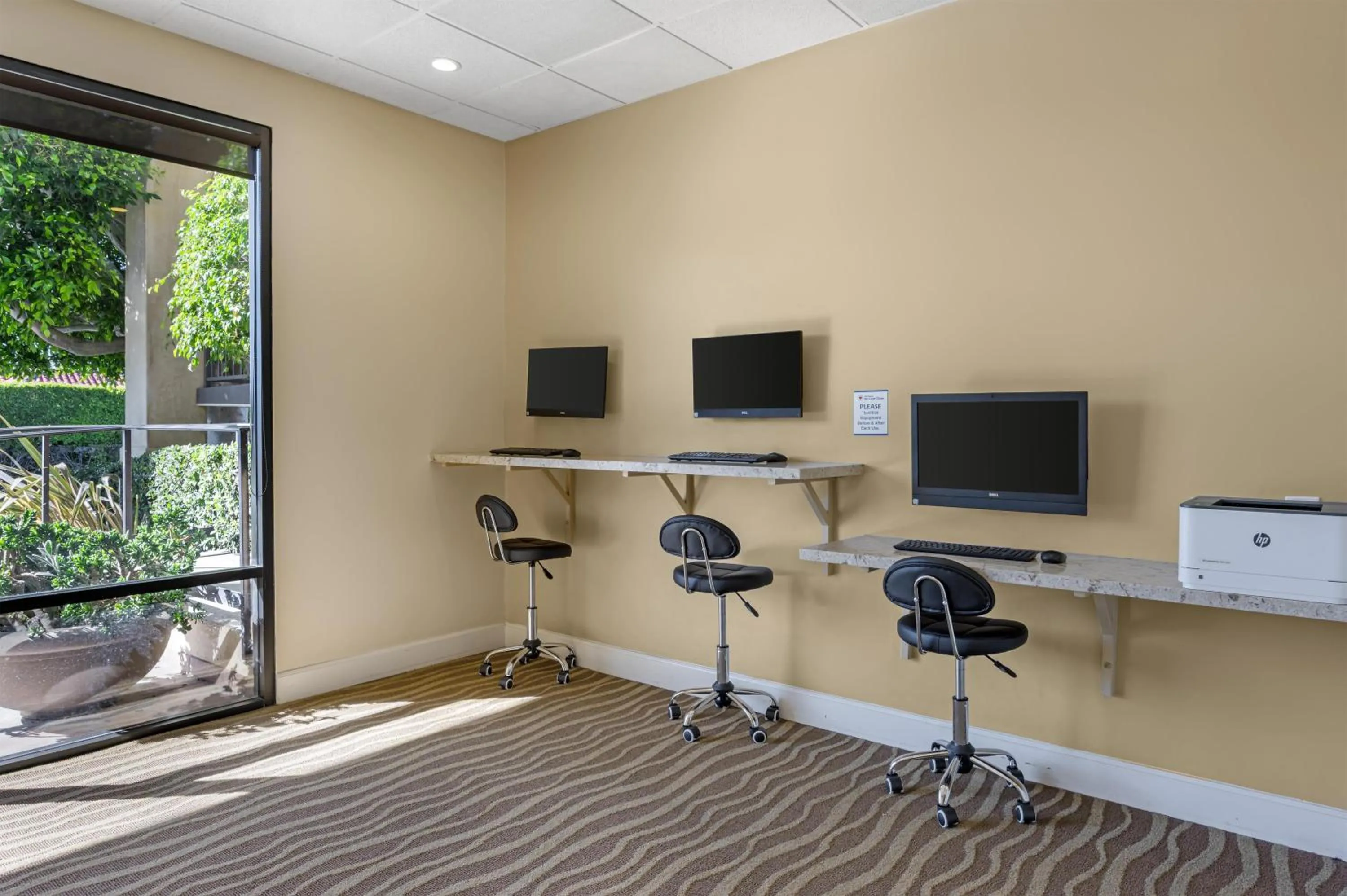 Business facilities in Best Western Plus South Coast Inn