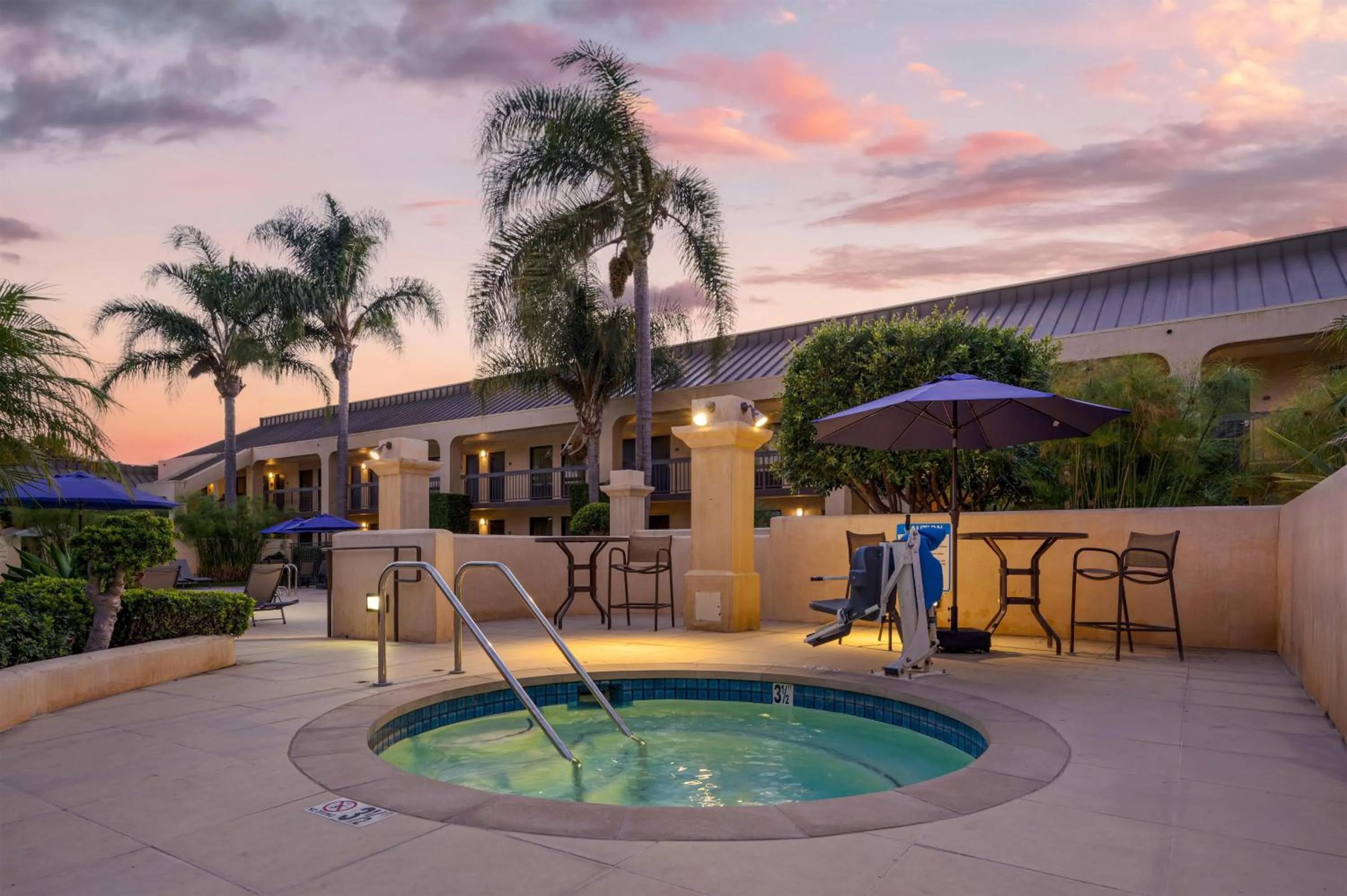 Pool view in Best Western Plus South Coast Inn