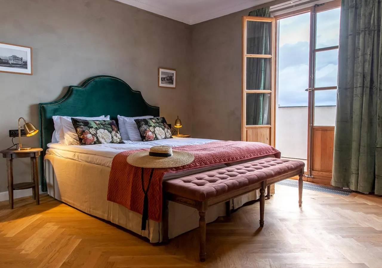 Property building, Bed in Langley Resort Napoléon Bonaparte