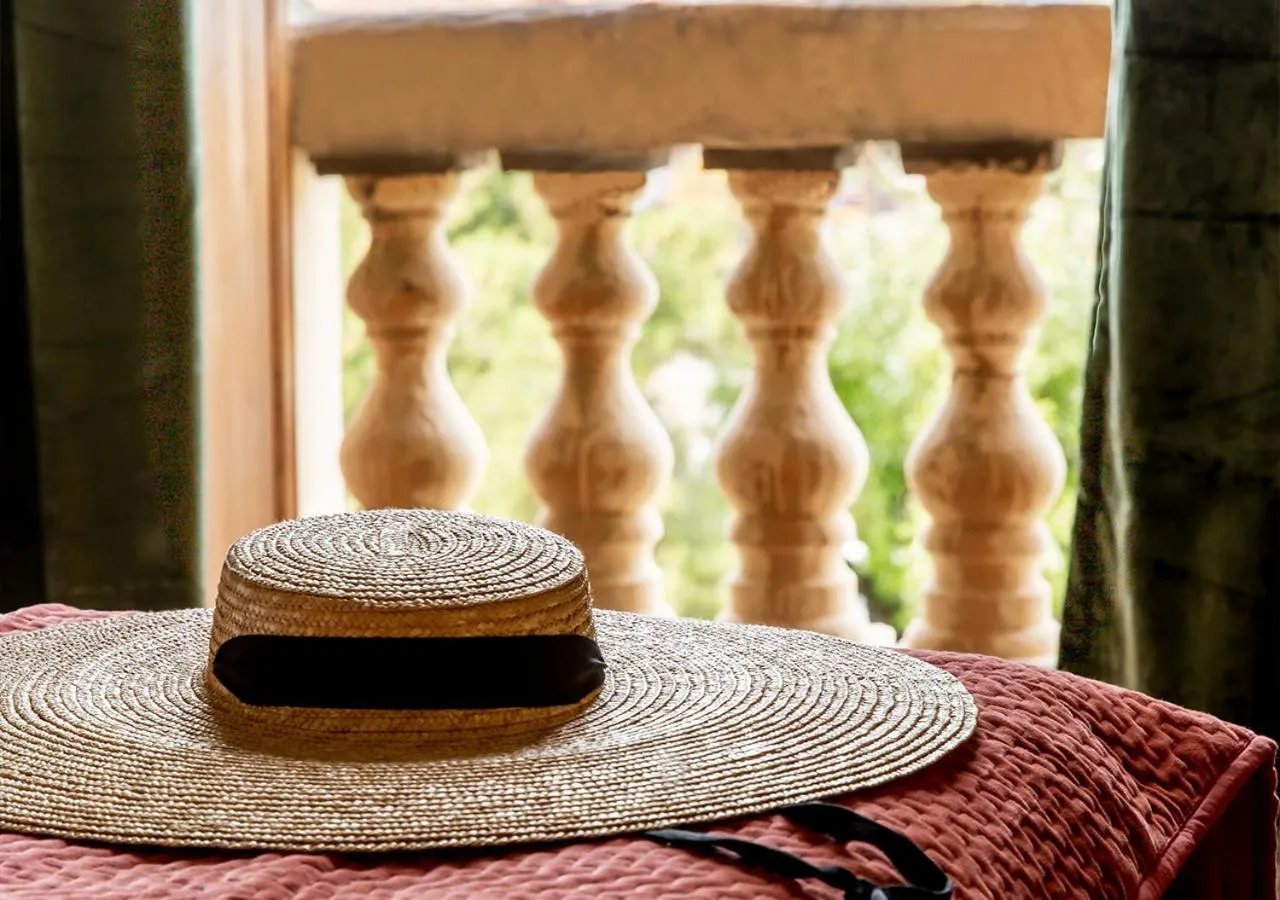 Property building, Bed in Langley Resort Napoléon Bonaparte