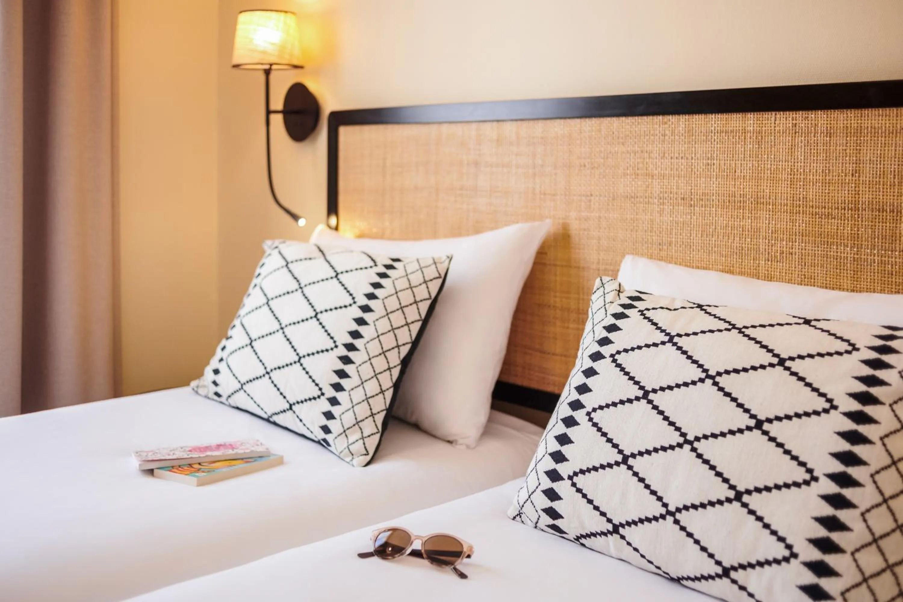 Bed in Ibis Styles Nantes Centre Place Graslin