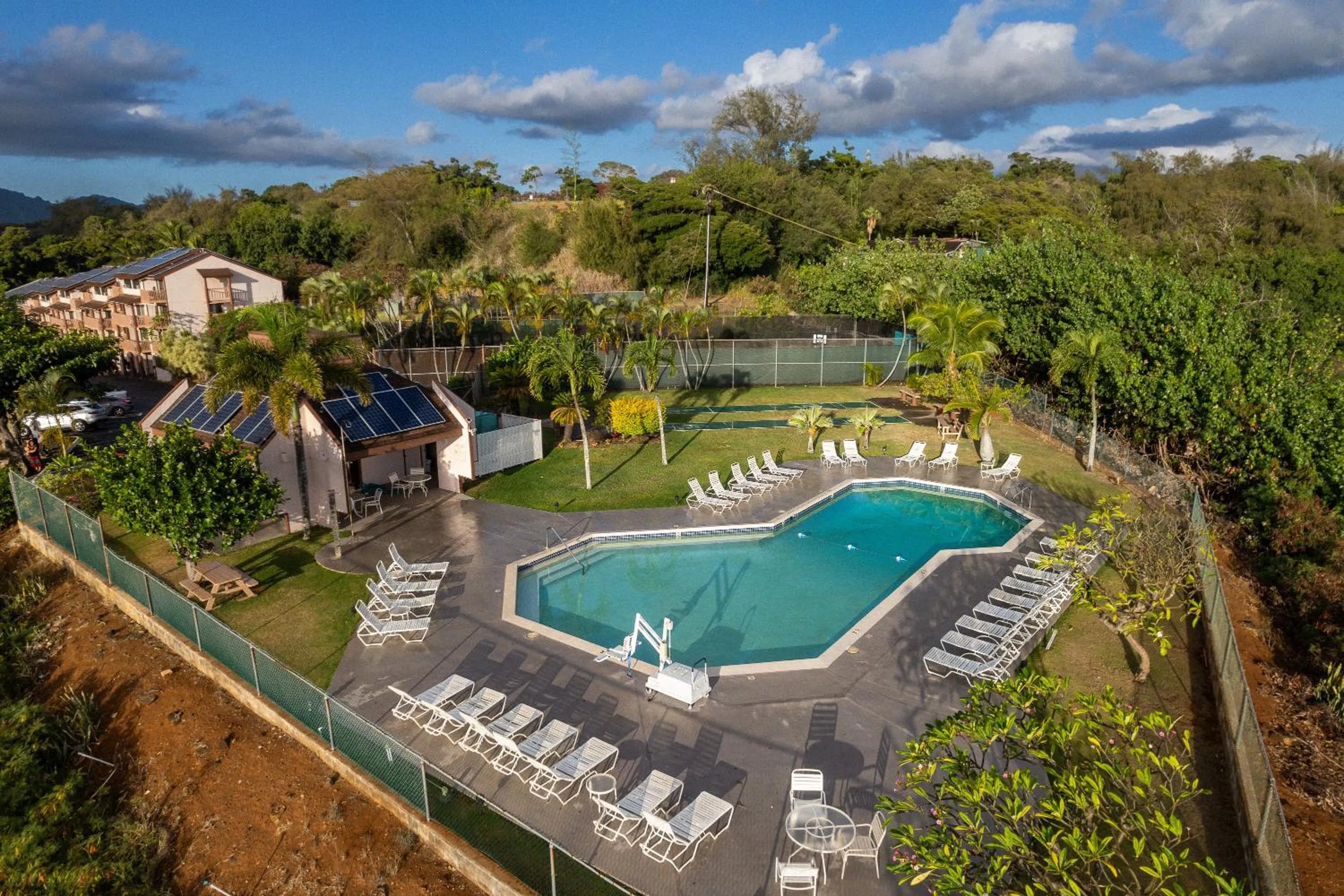 Swimming pool in Banyan Harbor Resort