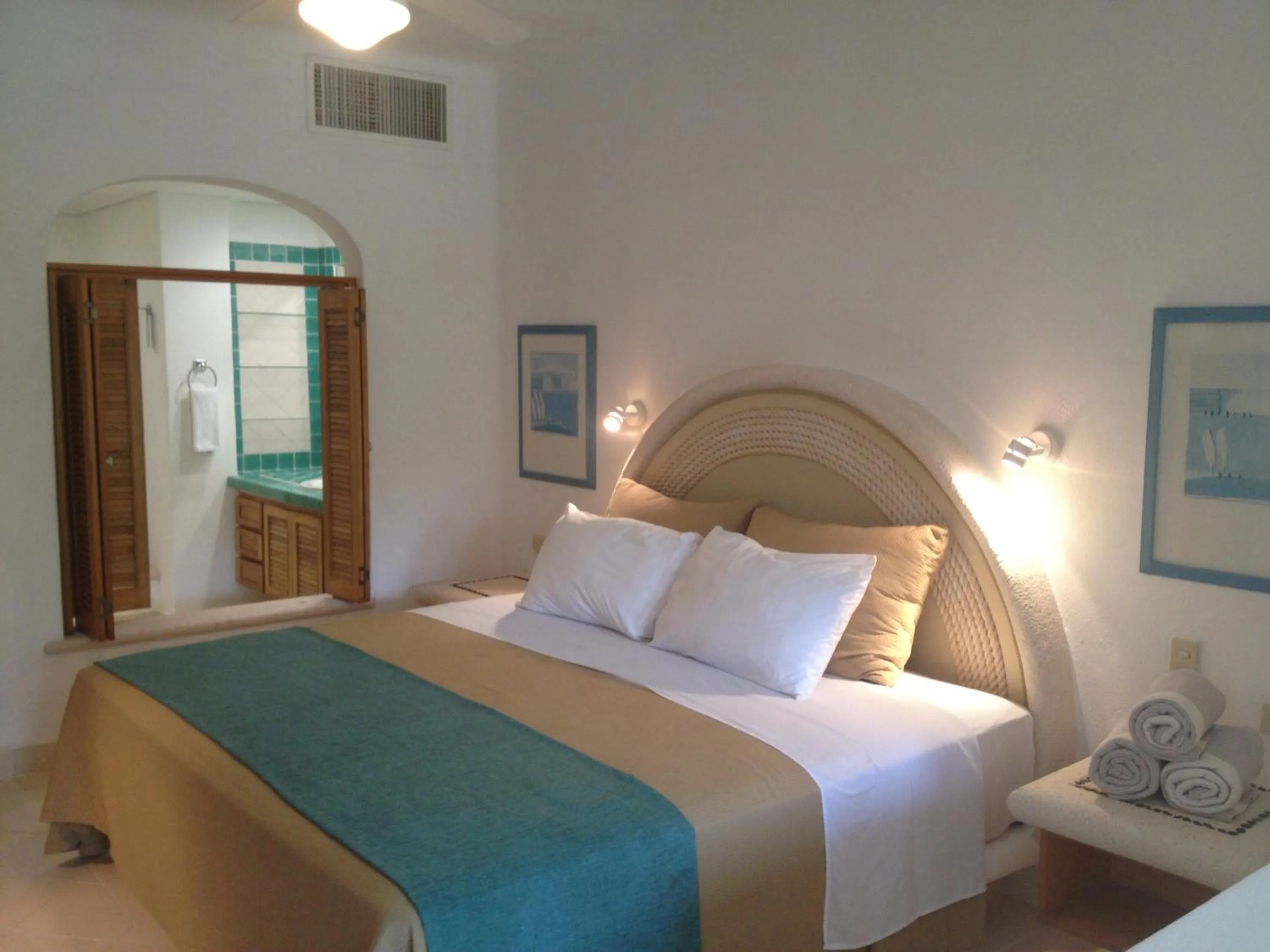 Bedroom, Bed in Las Villas Akumal