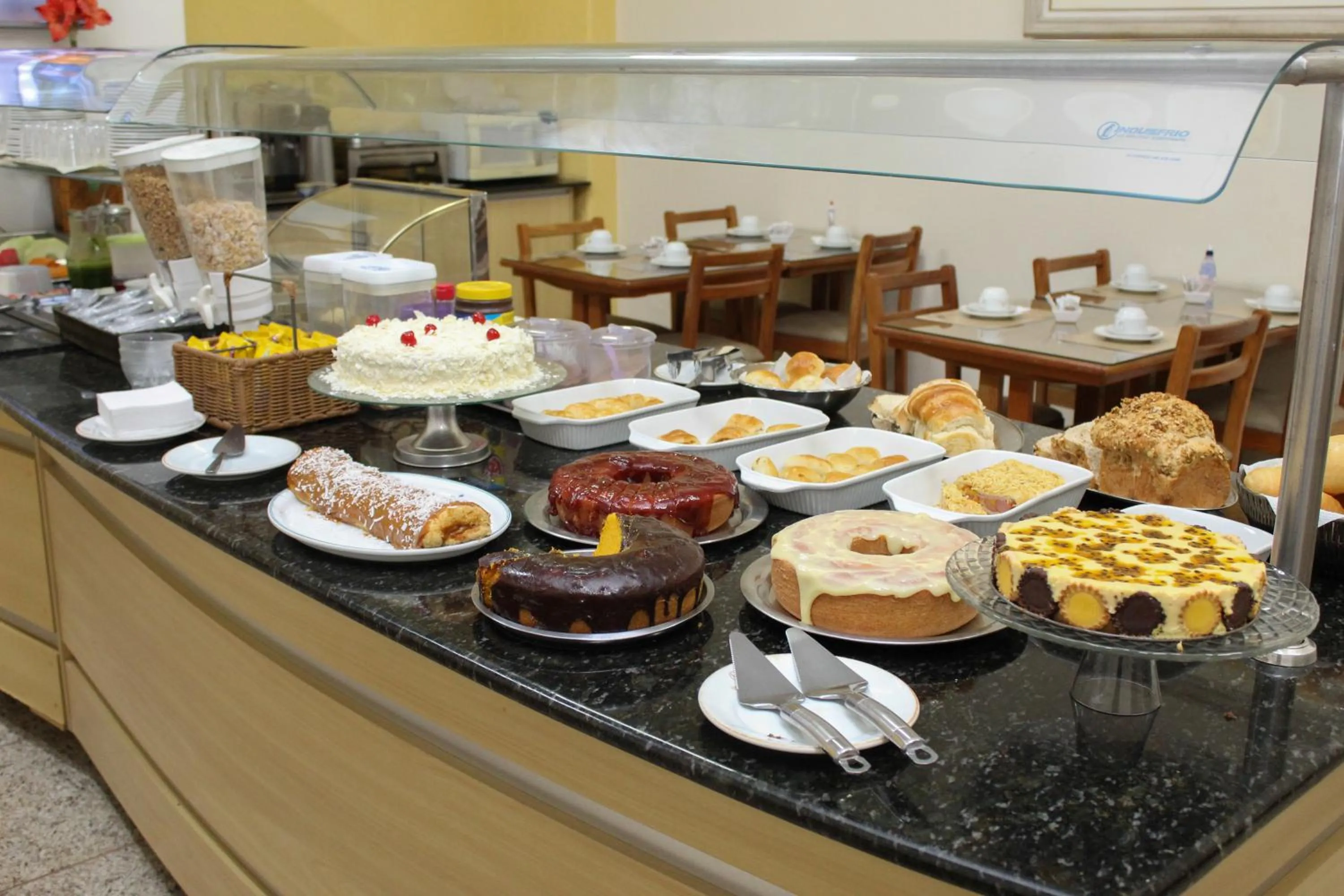 Breakfast in Ônix Hotel