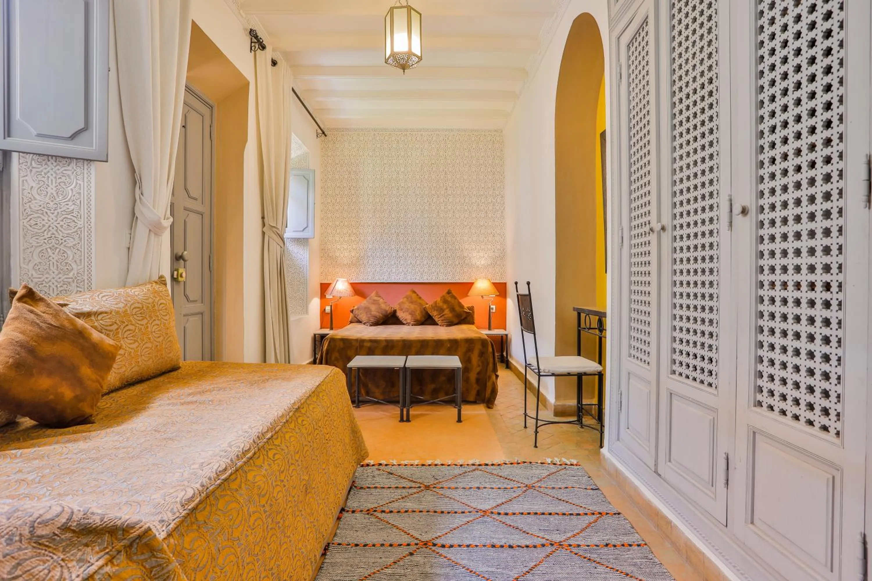 Photo of the whole room, Bed in Riad Dar Saad - Hammam & Spa