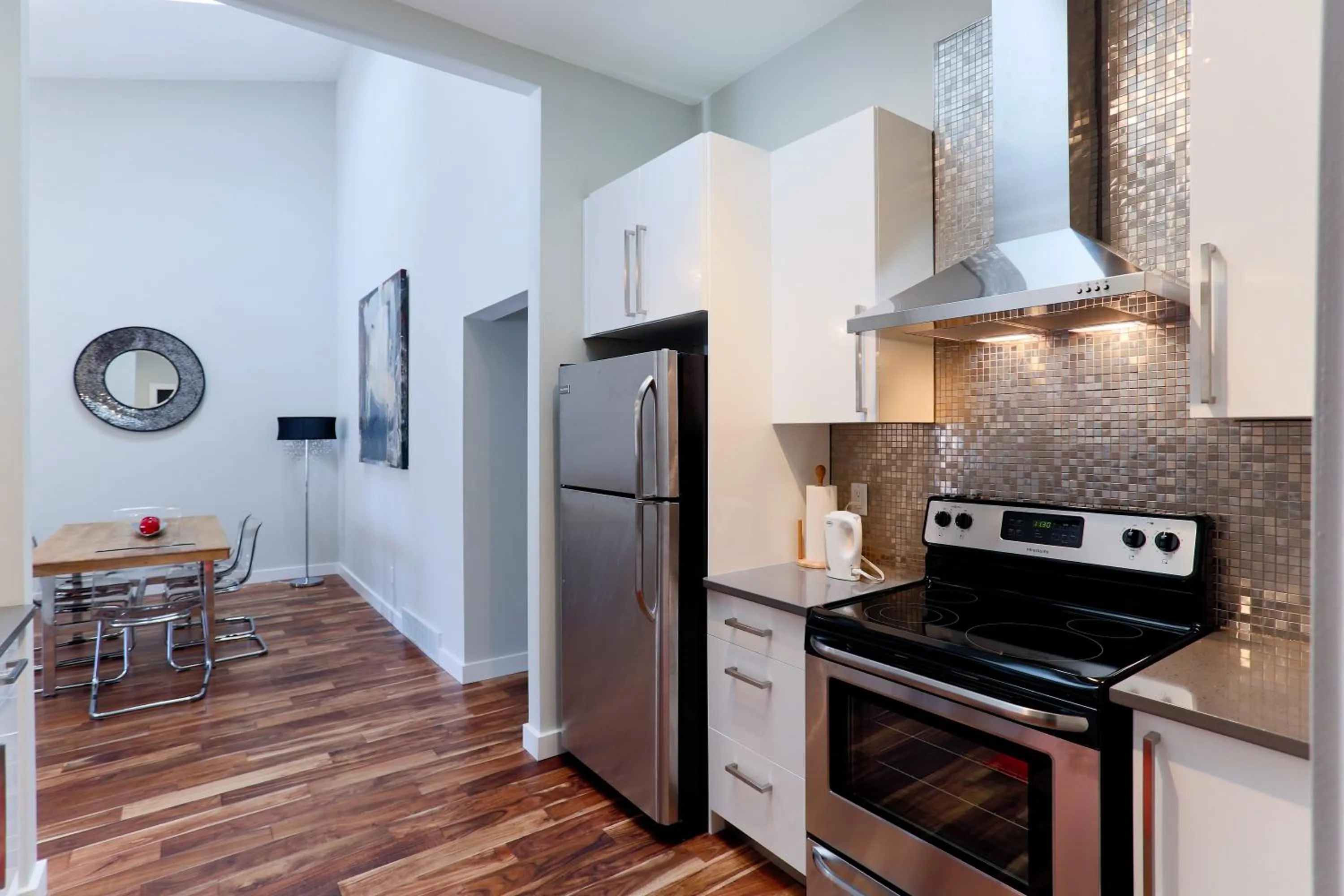 Kitchen or kitchenette in Boardwalk Homes - Executive Guest Rooms & Townhomes
