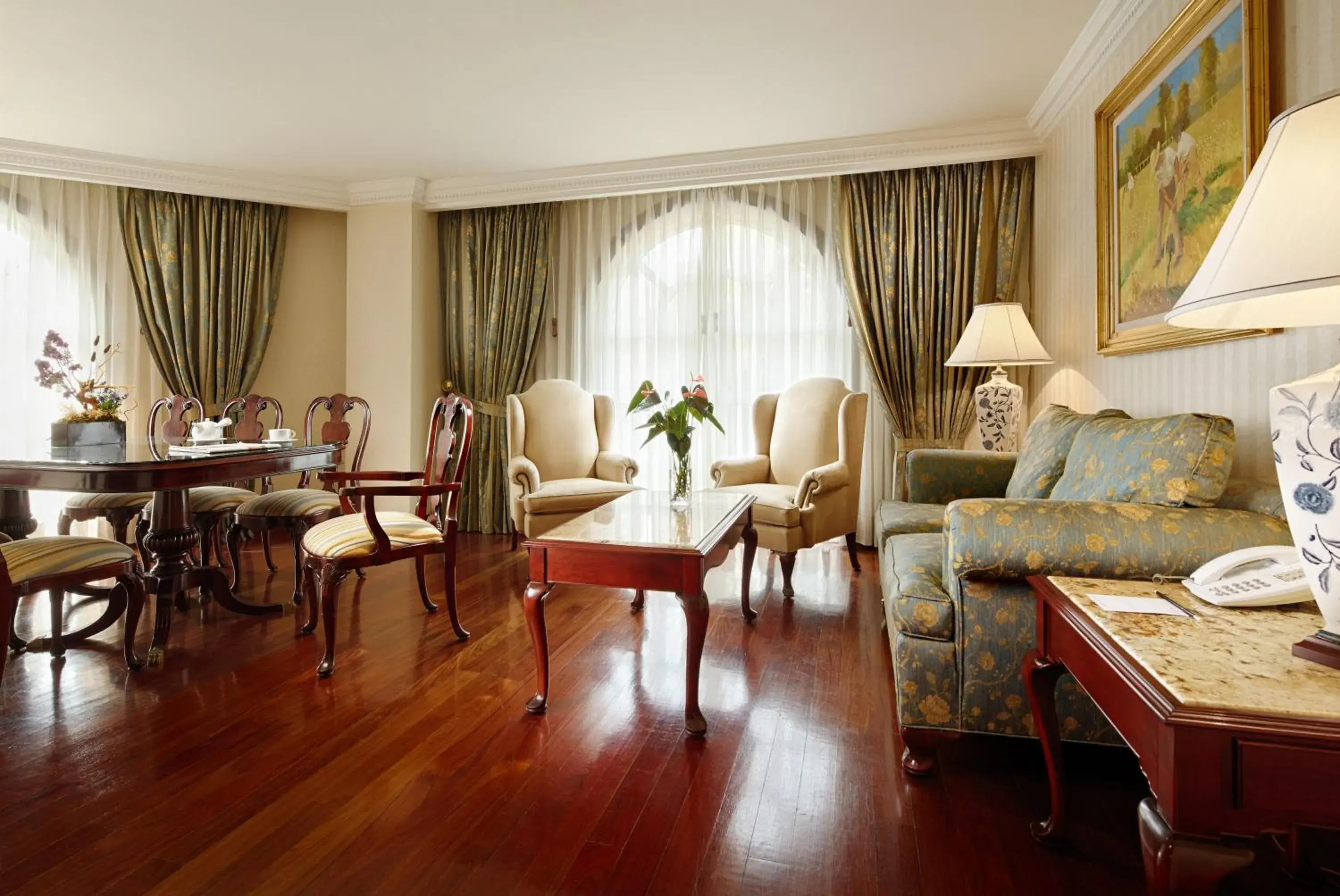 Grand Suite in The Green Park Hotel Boutique Grand Suite in The Green Park Hotel Boutique