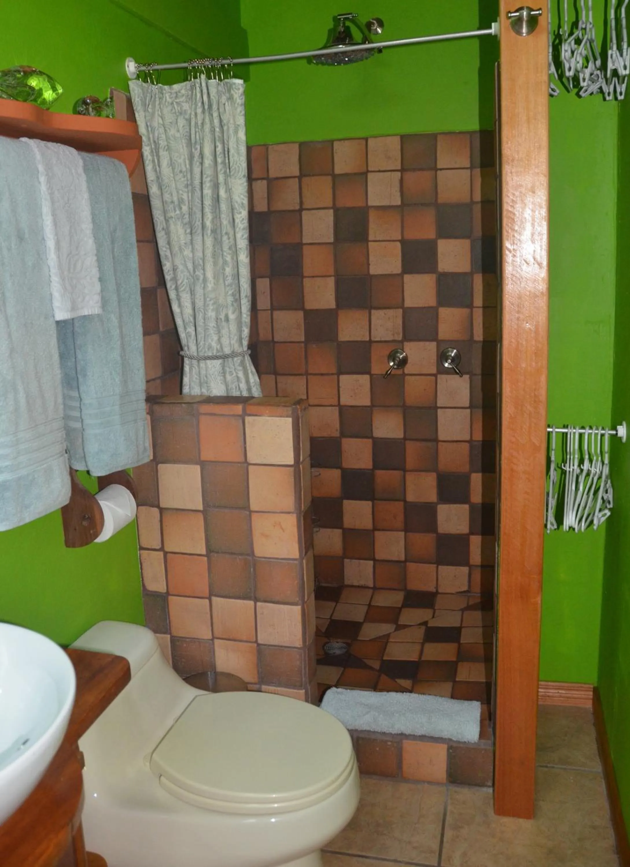 Bathroom in Physis Caribbean Bed & Breakfast