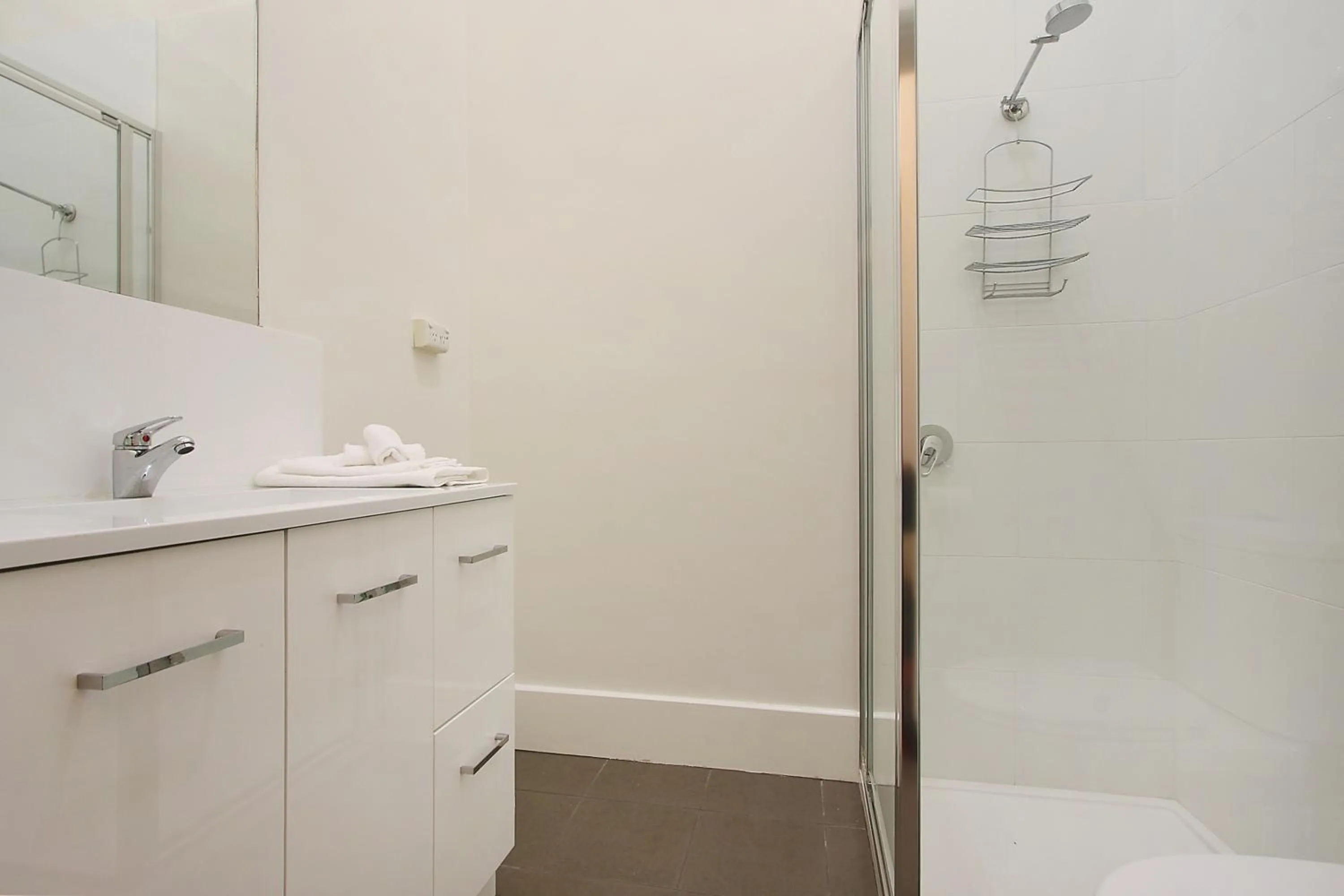 Shower in The Old Priory