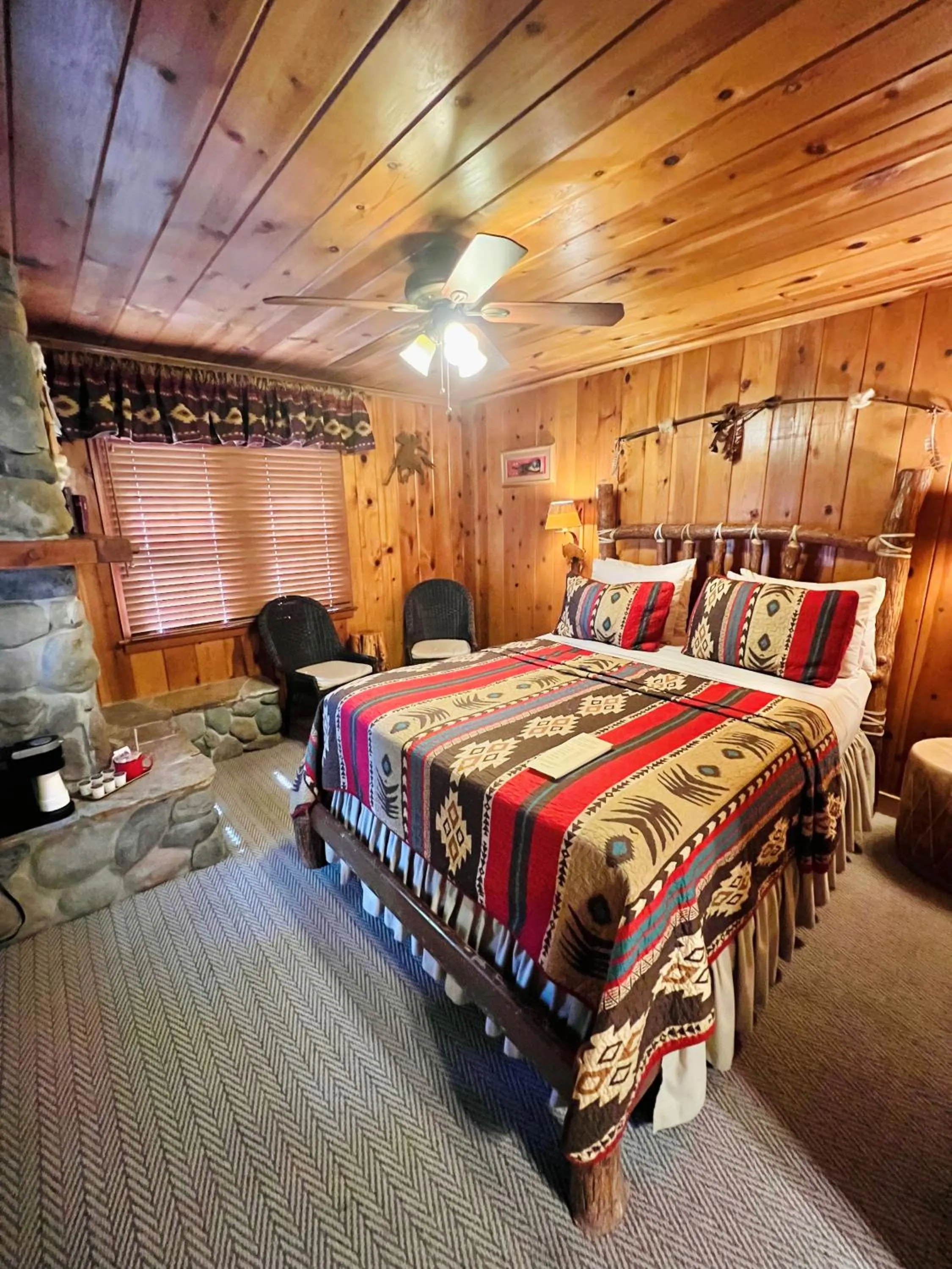 Bedroom, Bed in Cottage Inn At Lake Tahoe