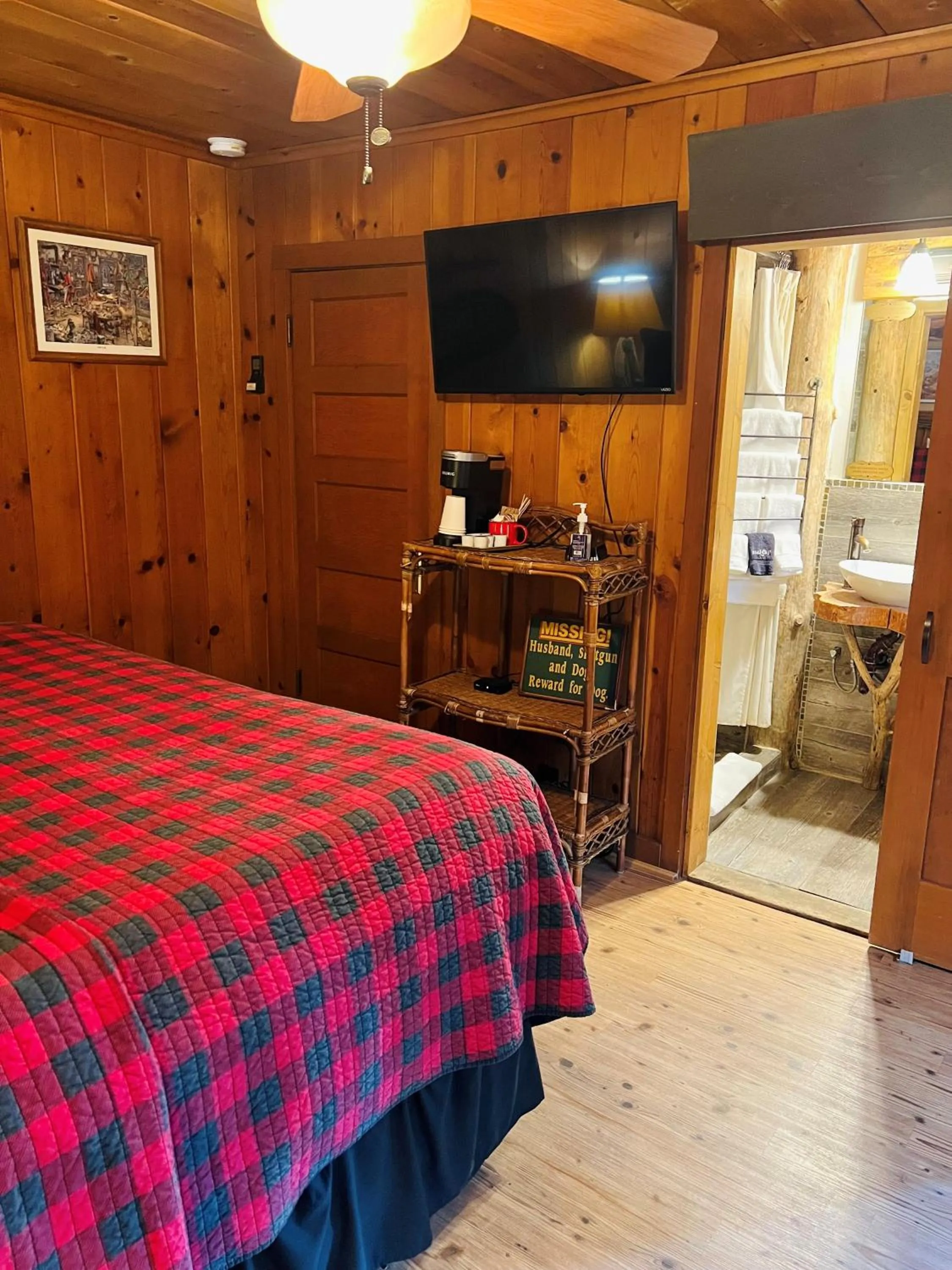 Bedroom, Bed in Cottage Inn At Lake Tahoe