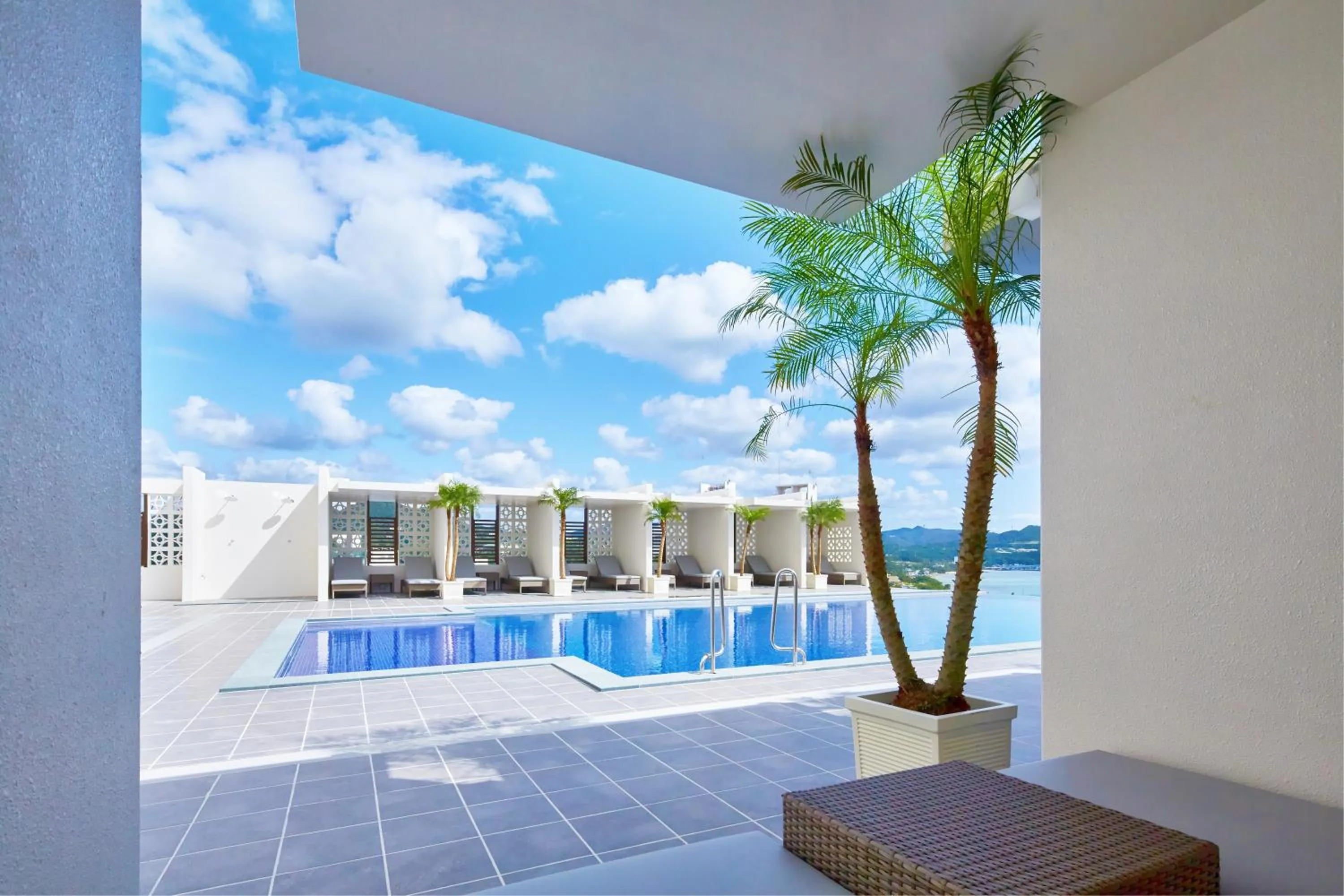 Swimming pool in Ala Mahaina Condo Hotel