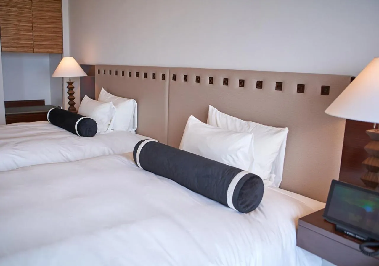 Photo of the whole room, Bed in Ala Mahaina Condo Hotel