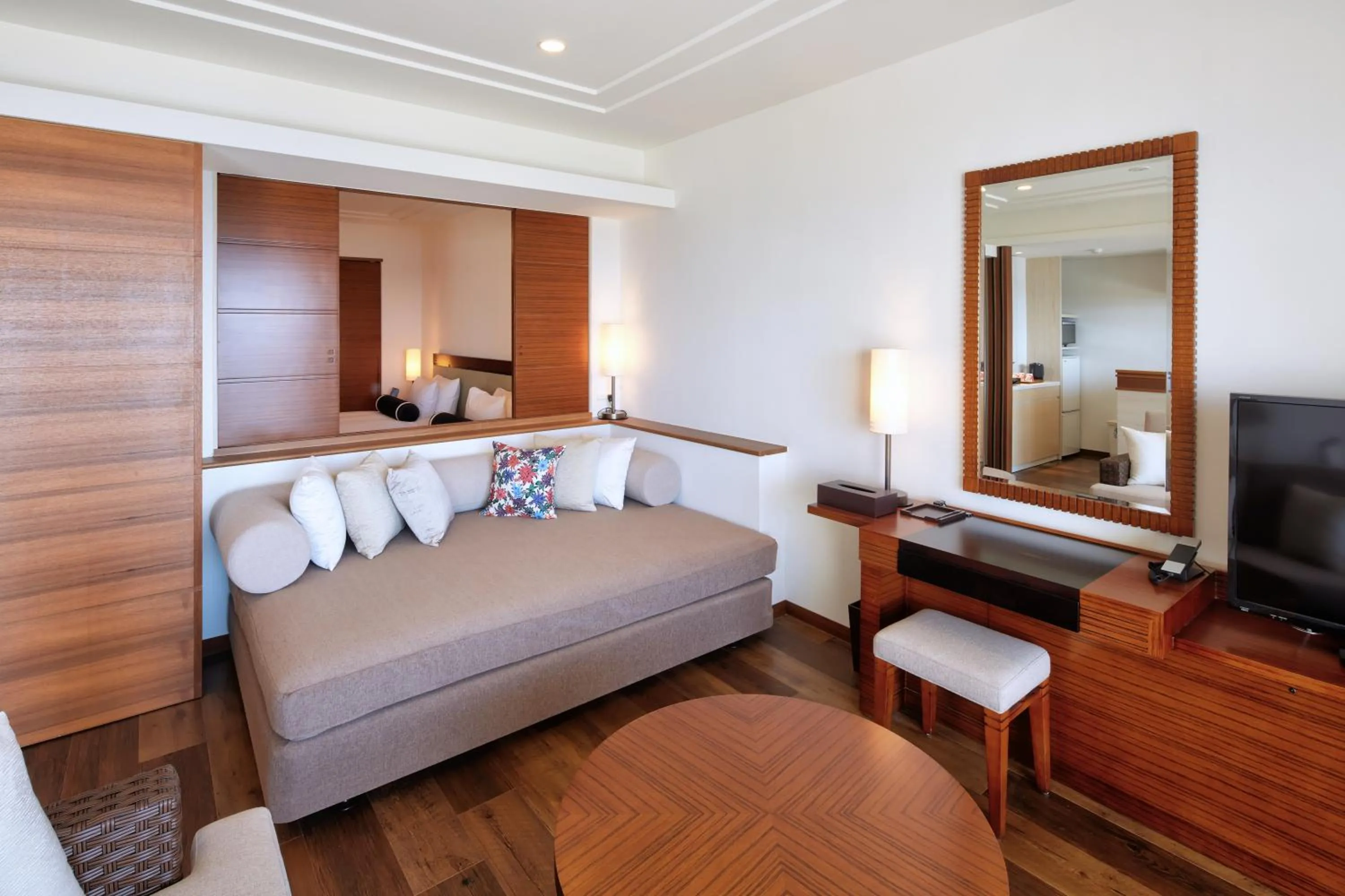 Photo of the whole room in Ala Mahaina Condo Hotel