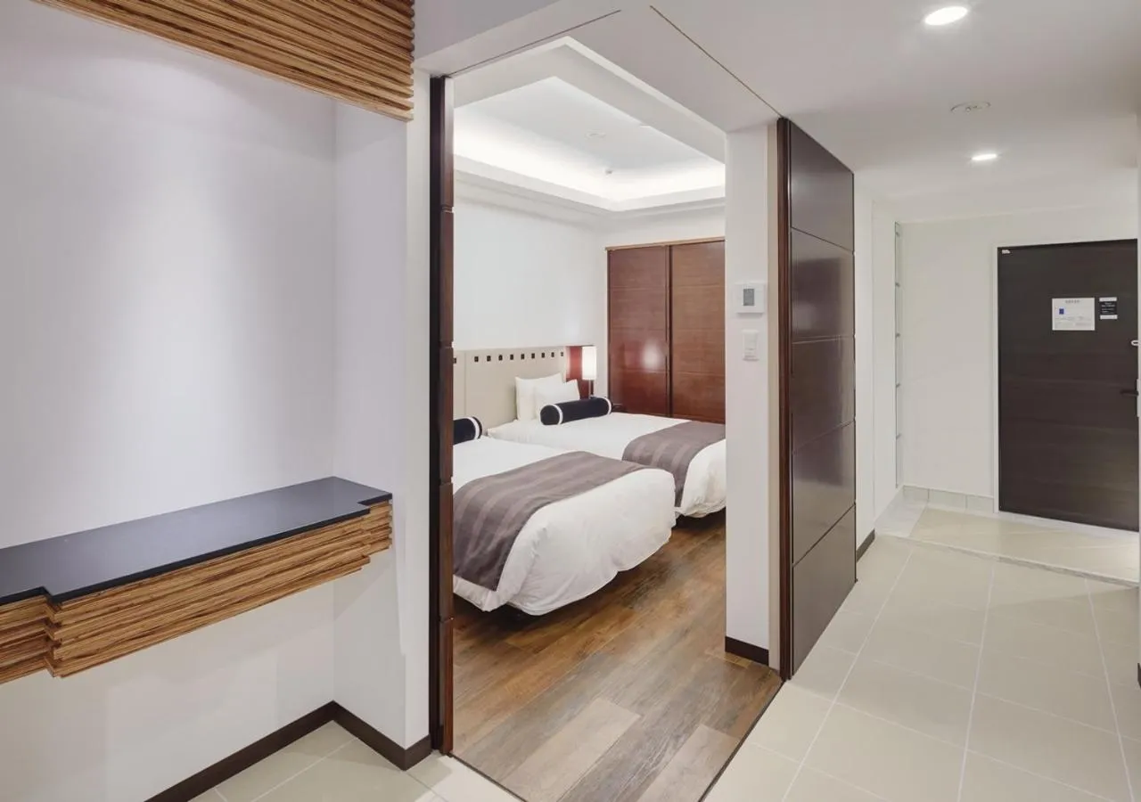 Photo of the whole room, Bed in Ala Mahaina Condo Hotel