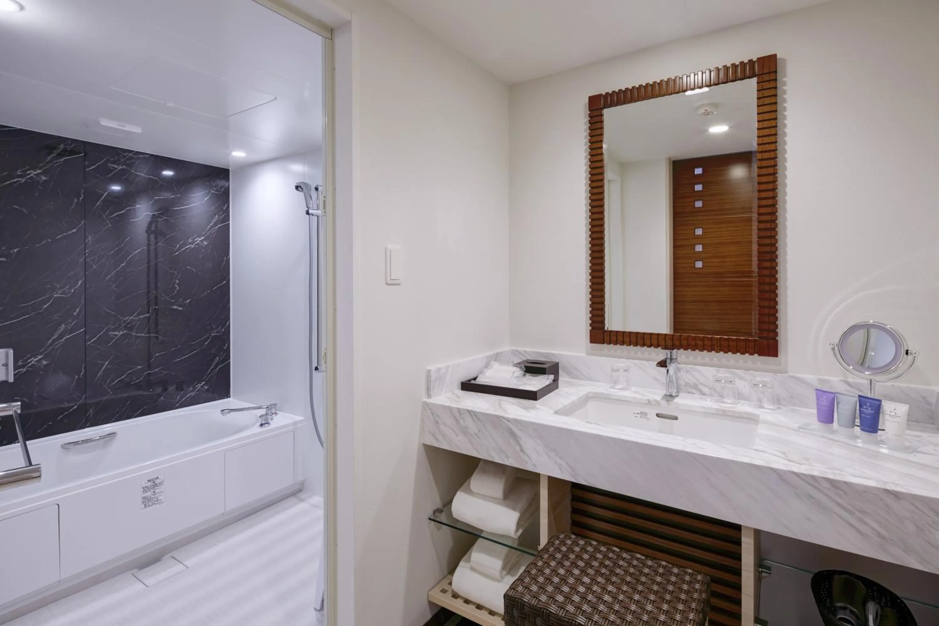 Photo of the whole room in Ala Mahaina Condo Hotel