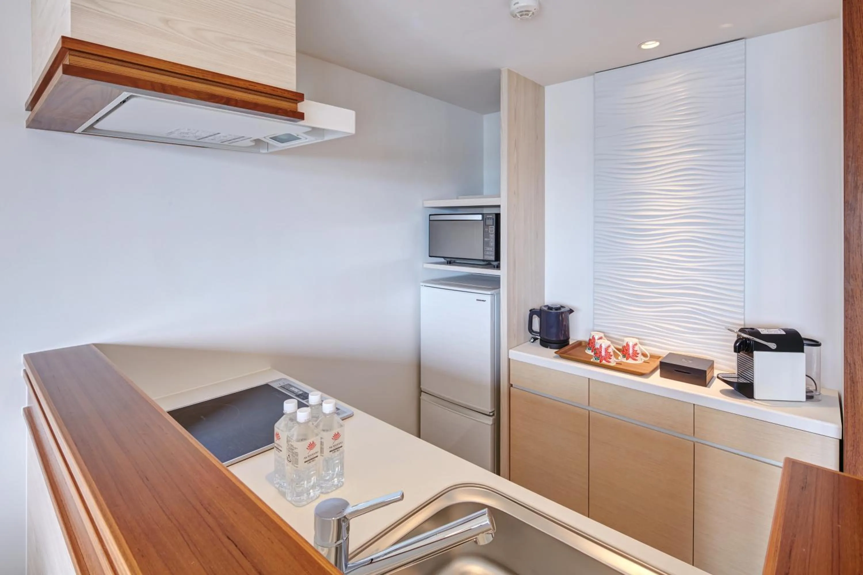 Photo of the whole room in Ala Mahaina Condo Hotel