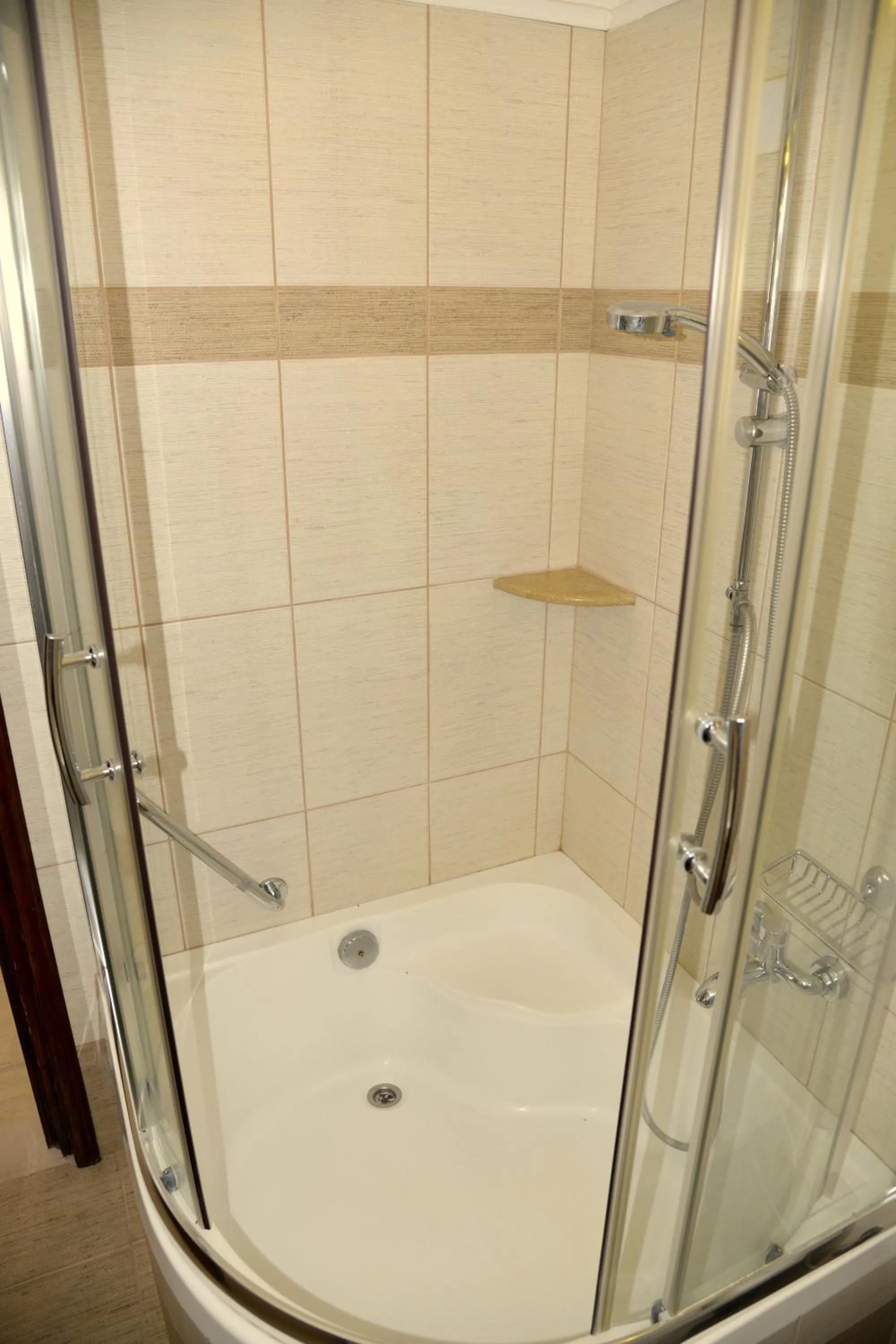 Shower in Filoxenia Villa