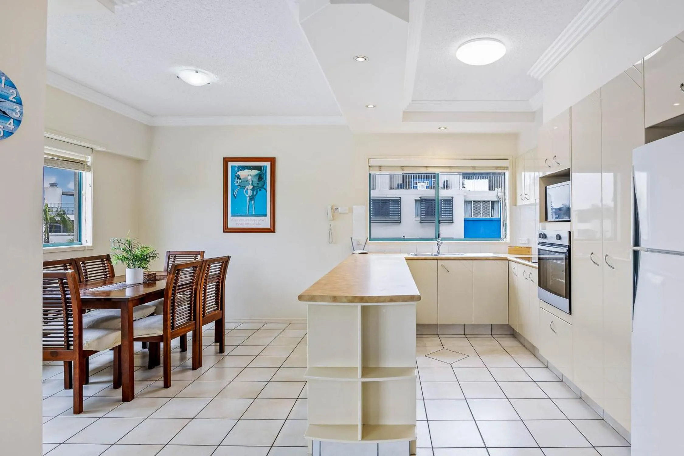 Kitchen or kitchenette in Sunshine Towers Boutique Apartments