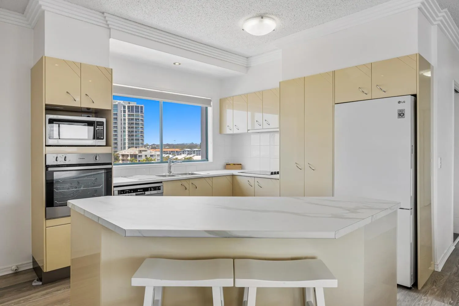 Sunshine Towers Boutique Apartments