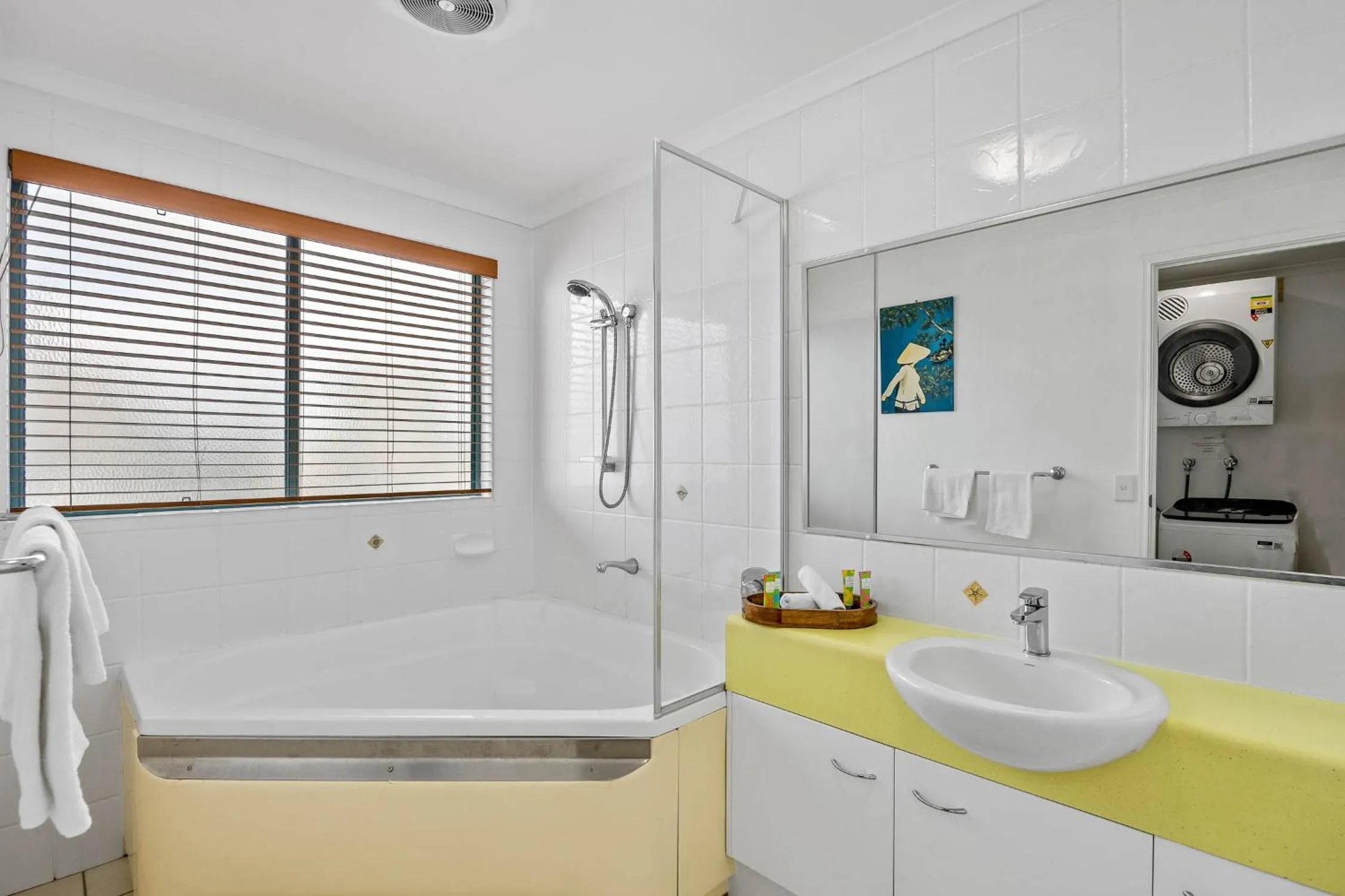 Sunshine Towers Boutique Apartments