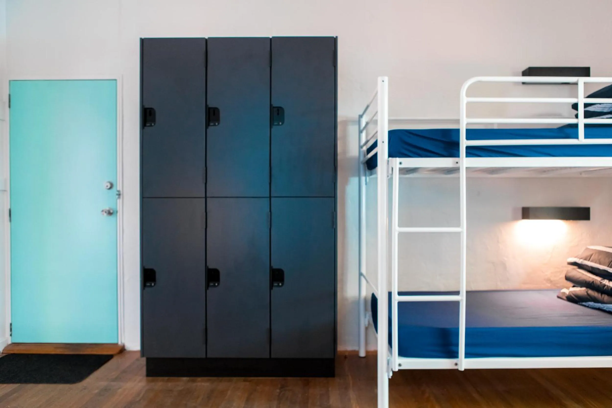 bunk bed, Bed in Wake Up! Byron Bay