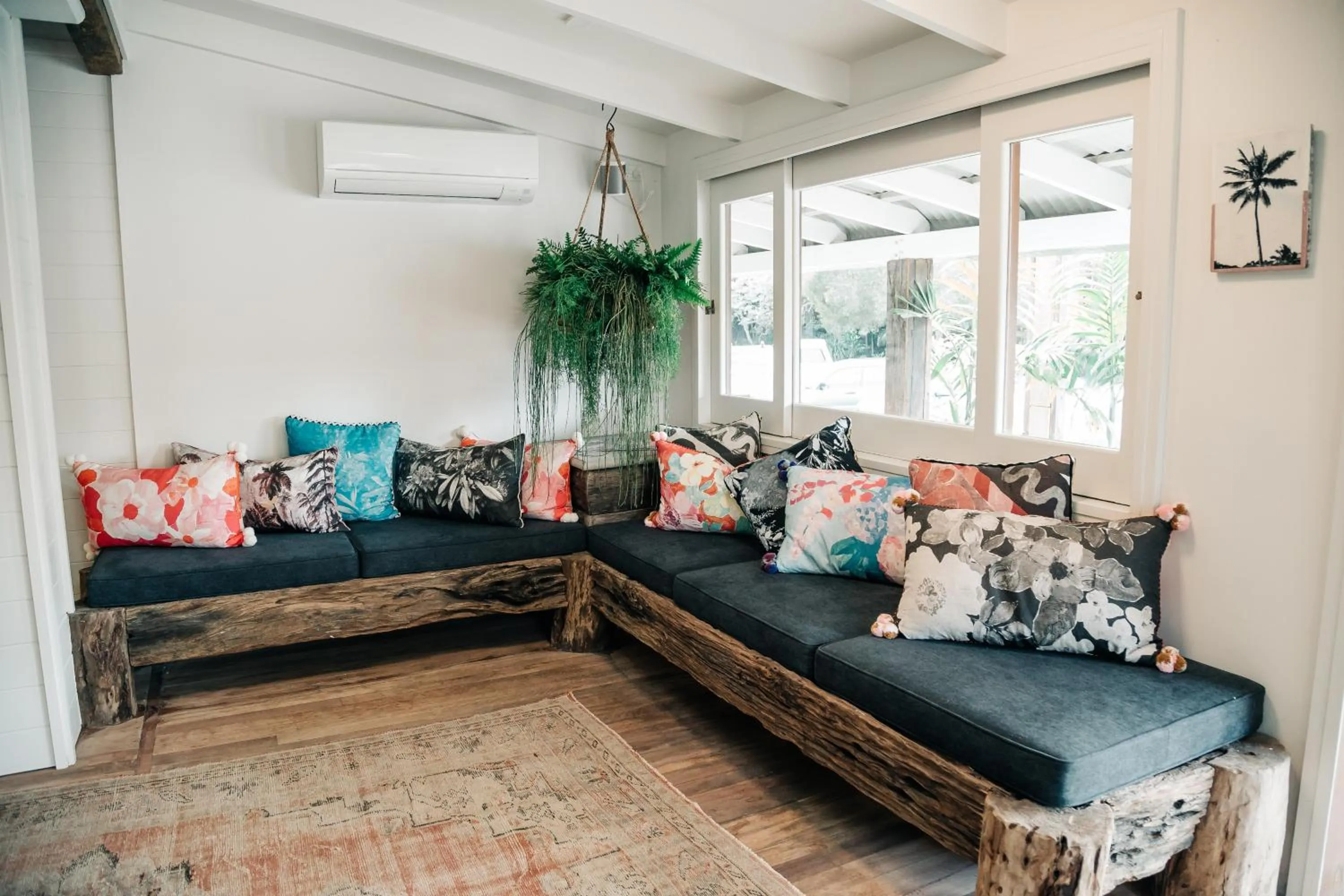 Lobby or reception in Wake Up! Byron Bay