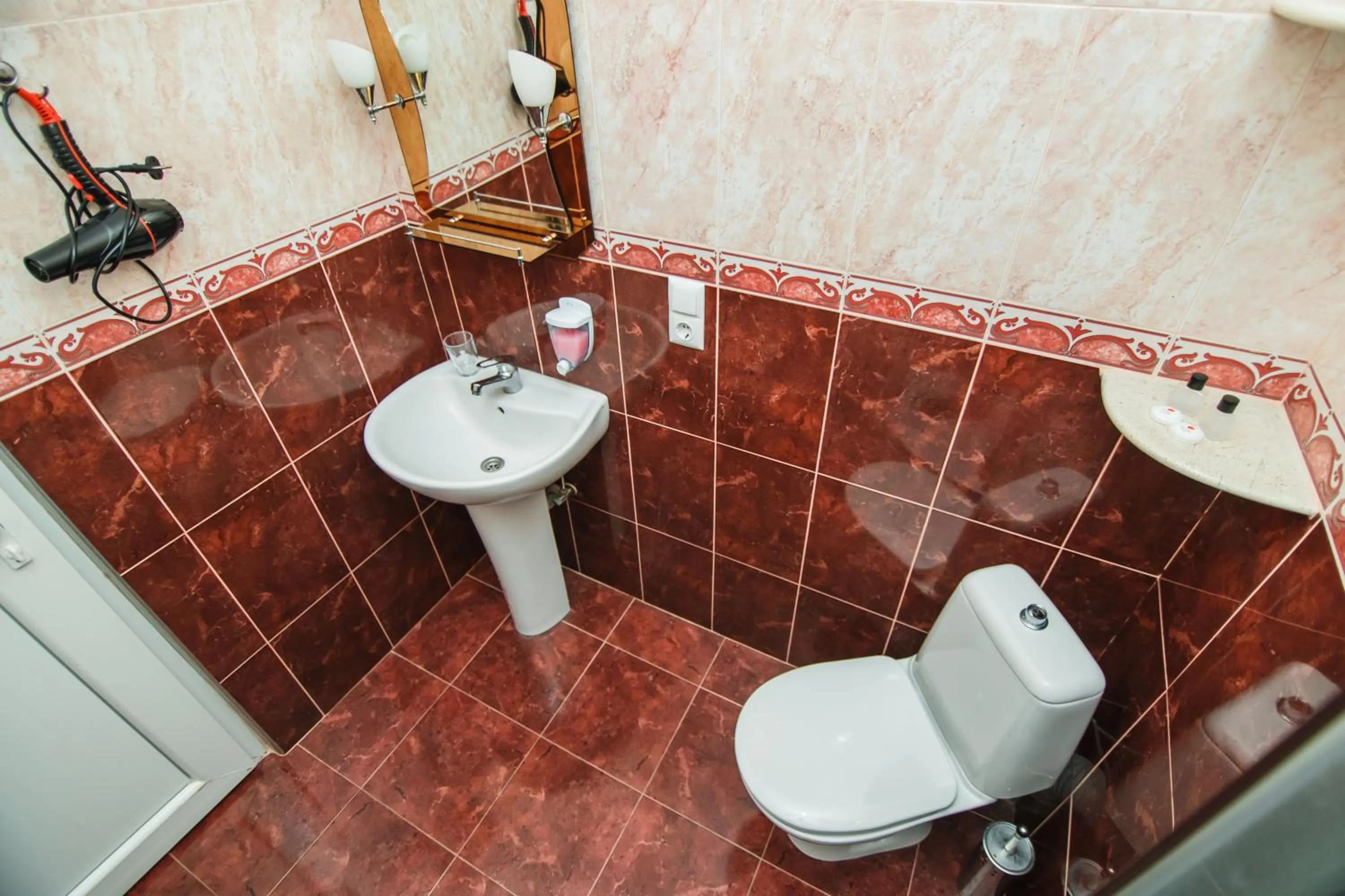 Toilet in Hotel Egrisi
