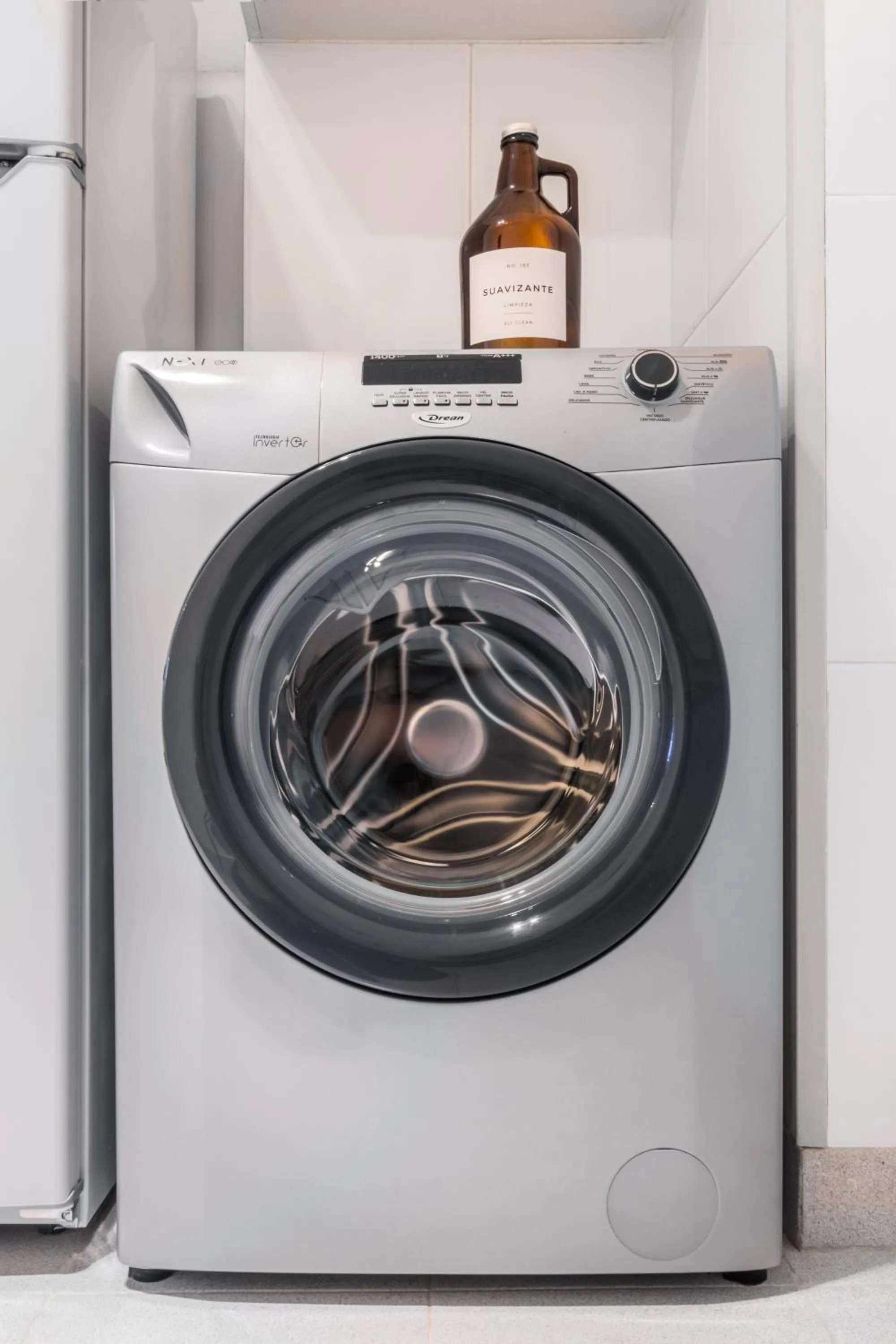 washing machine in Modern Apartments in Puerto Madero