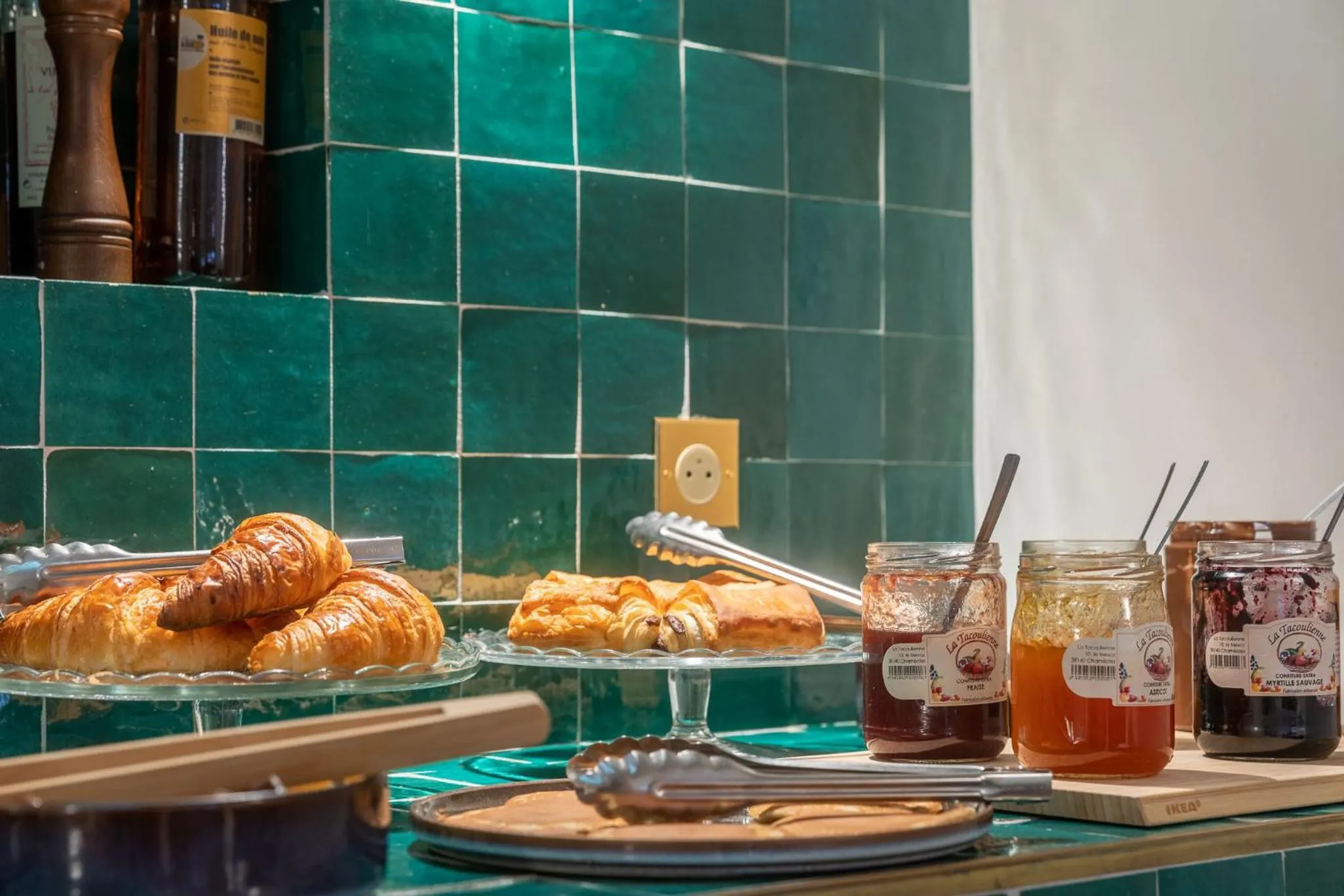 Breakfast in 1924 Hôtel