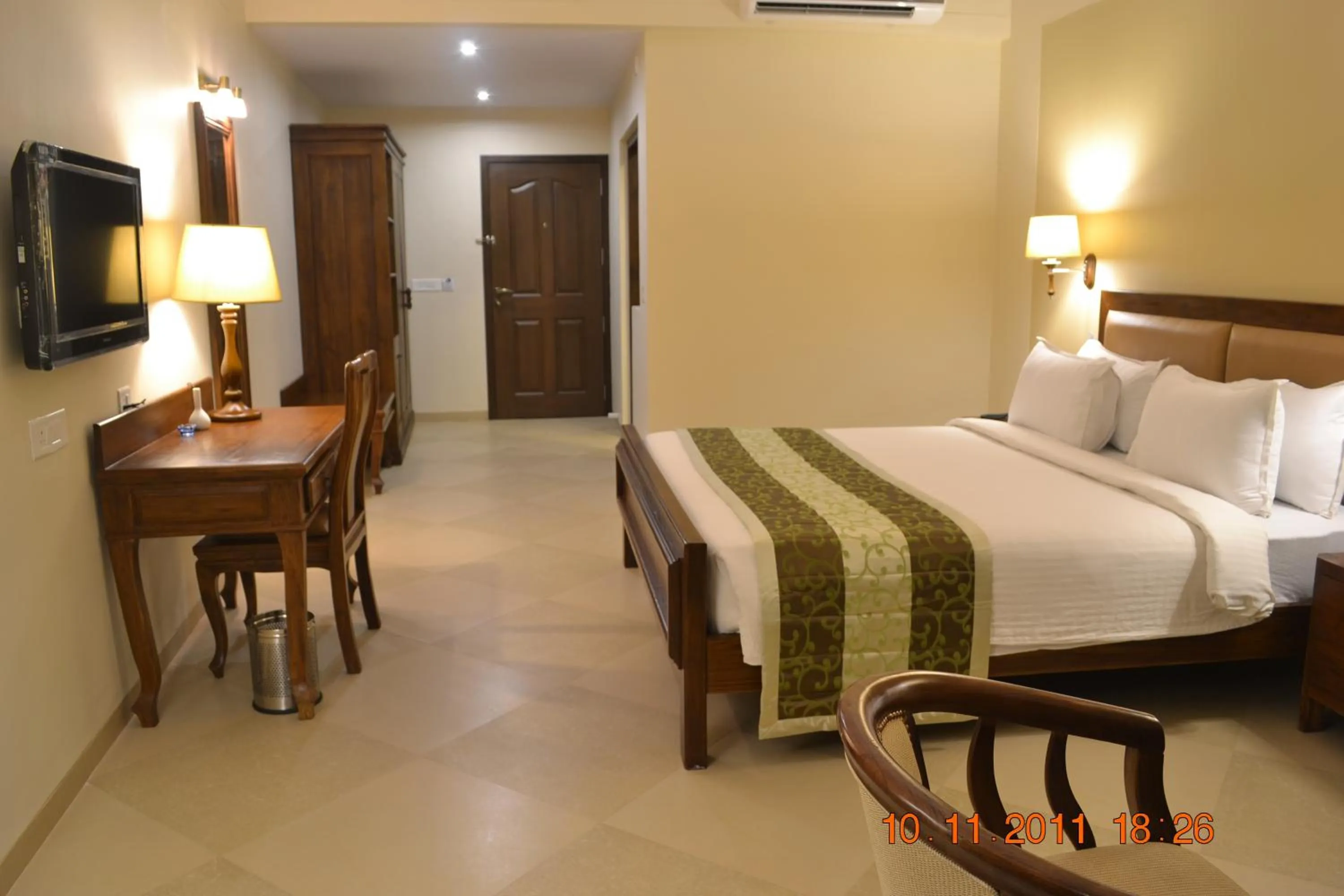 Photo of the whole room, Bed in Uday Samudra Leisure Beach Hotel & Spa