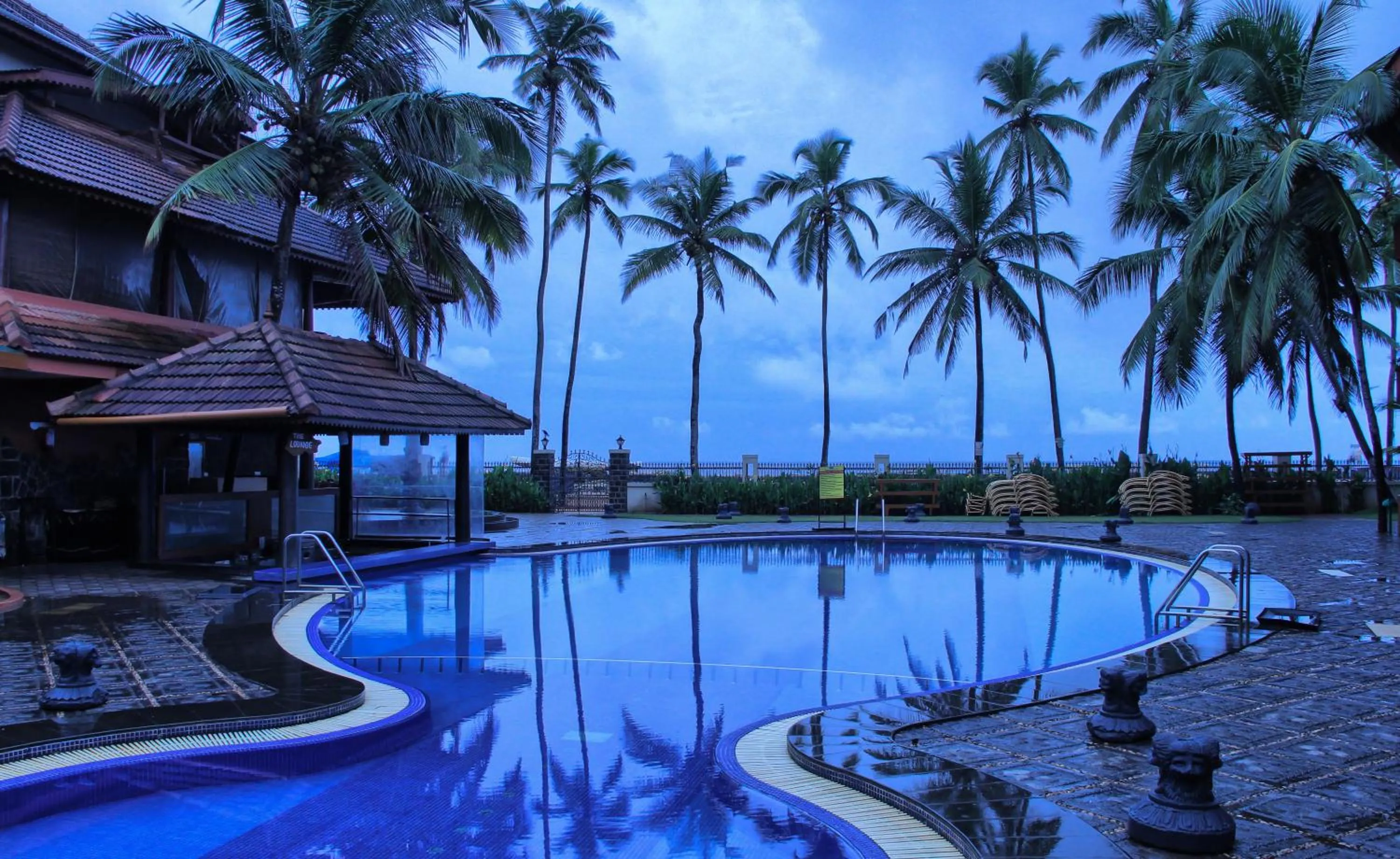 Swimming pool in Uday Samudra Leisure Beach Hotel & Spa