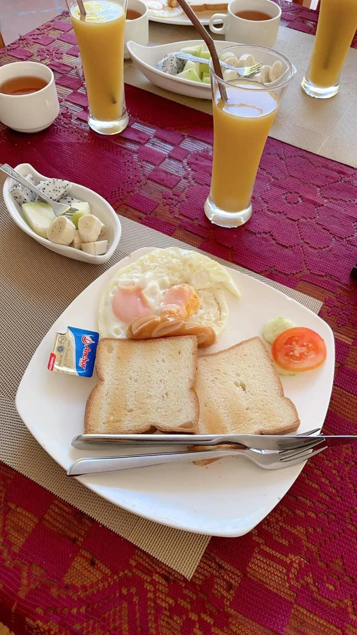 Breakfast in Liberty Place