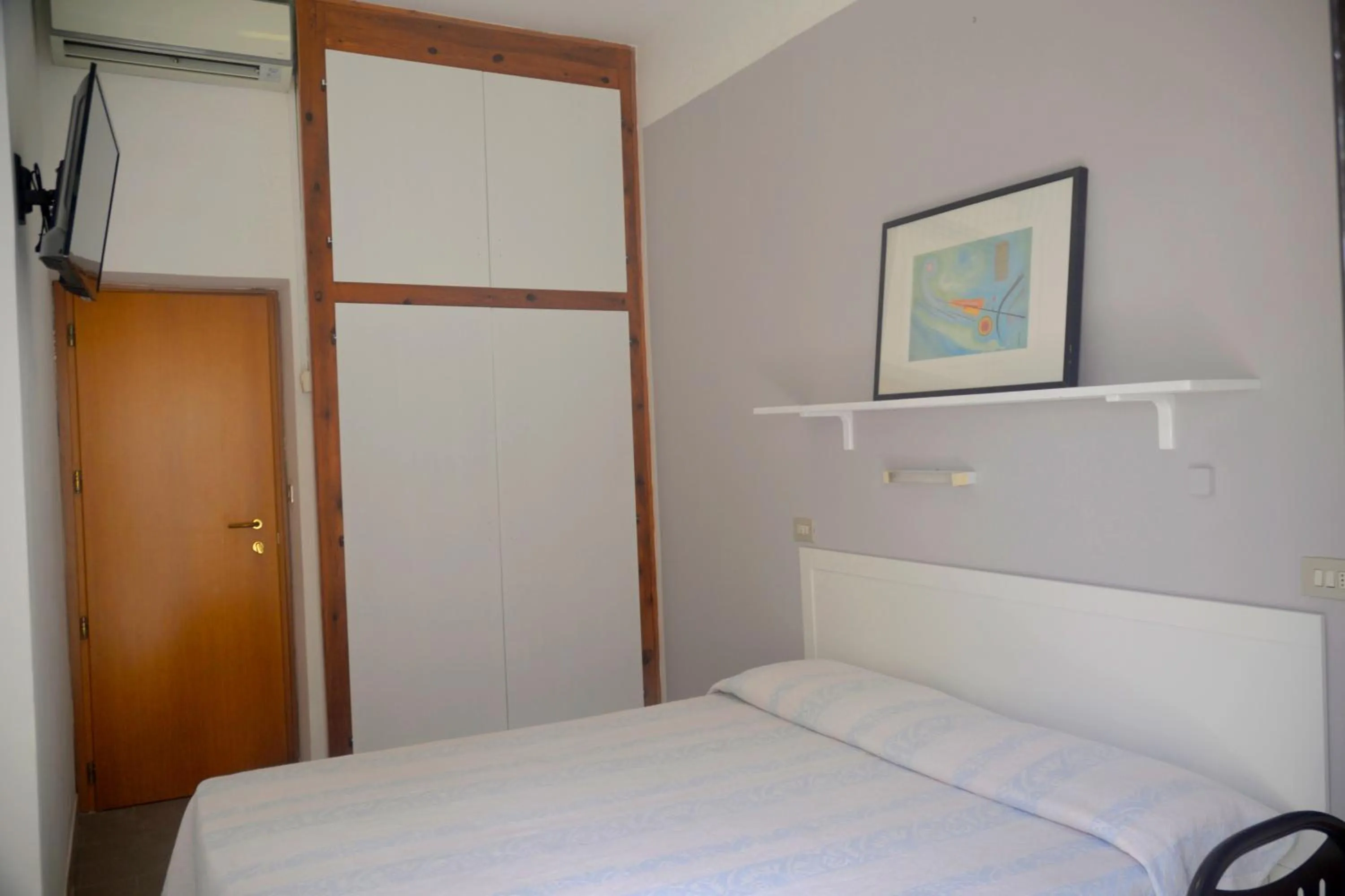 Photo of the whole room, Bed in Hotel Zenith