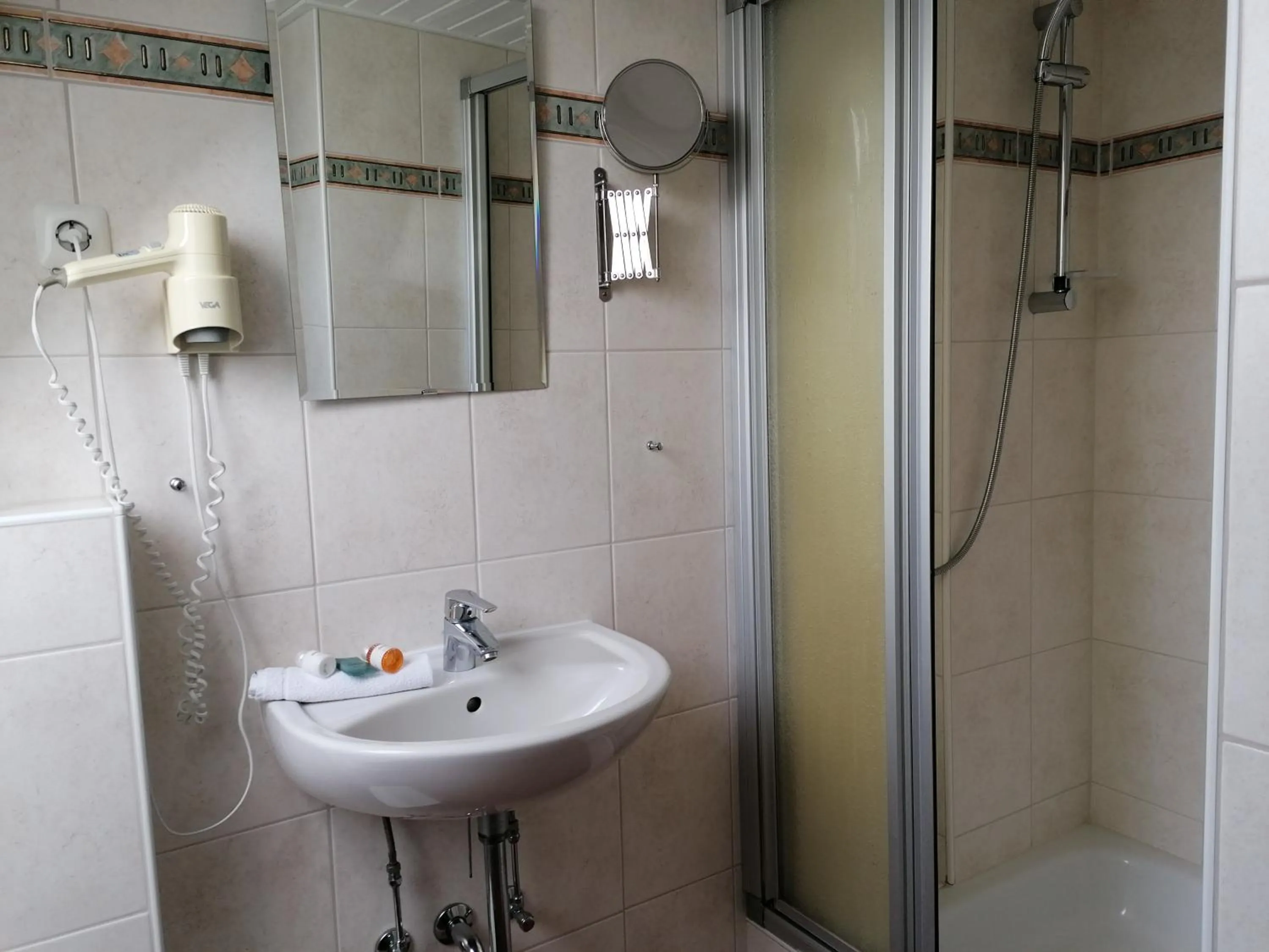 Shower in Hotel Möven-Kieker
