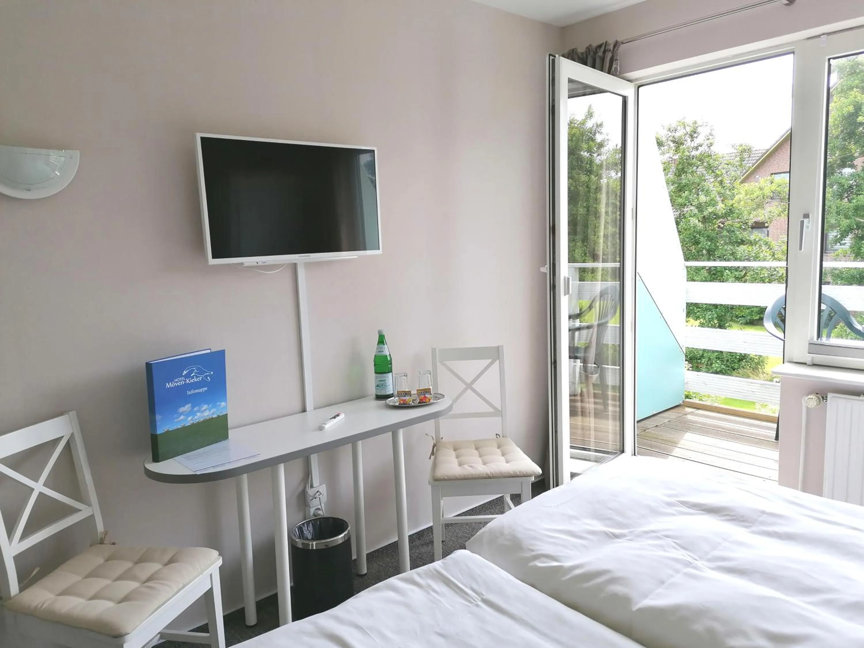 Bed in Hotel Möven-Kieker