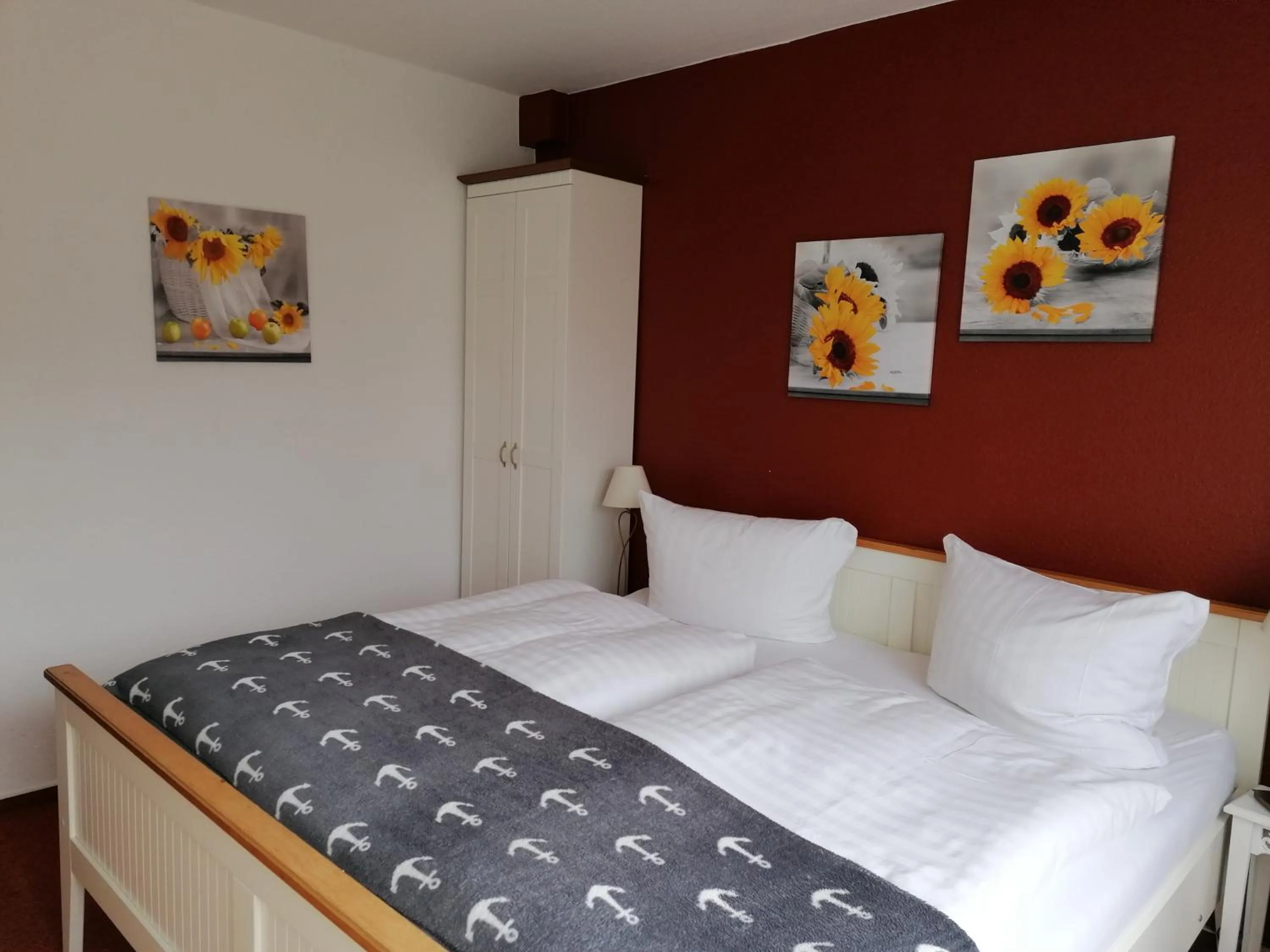 Bedroom, Bed in Hotel Möven-Kieker