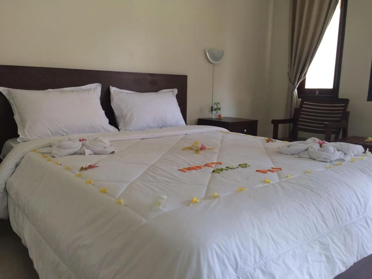 Bed in D'Batur Hotel