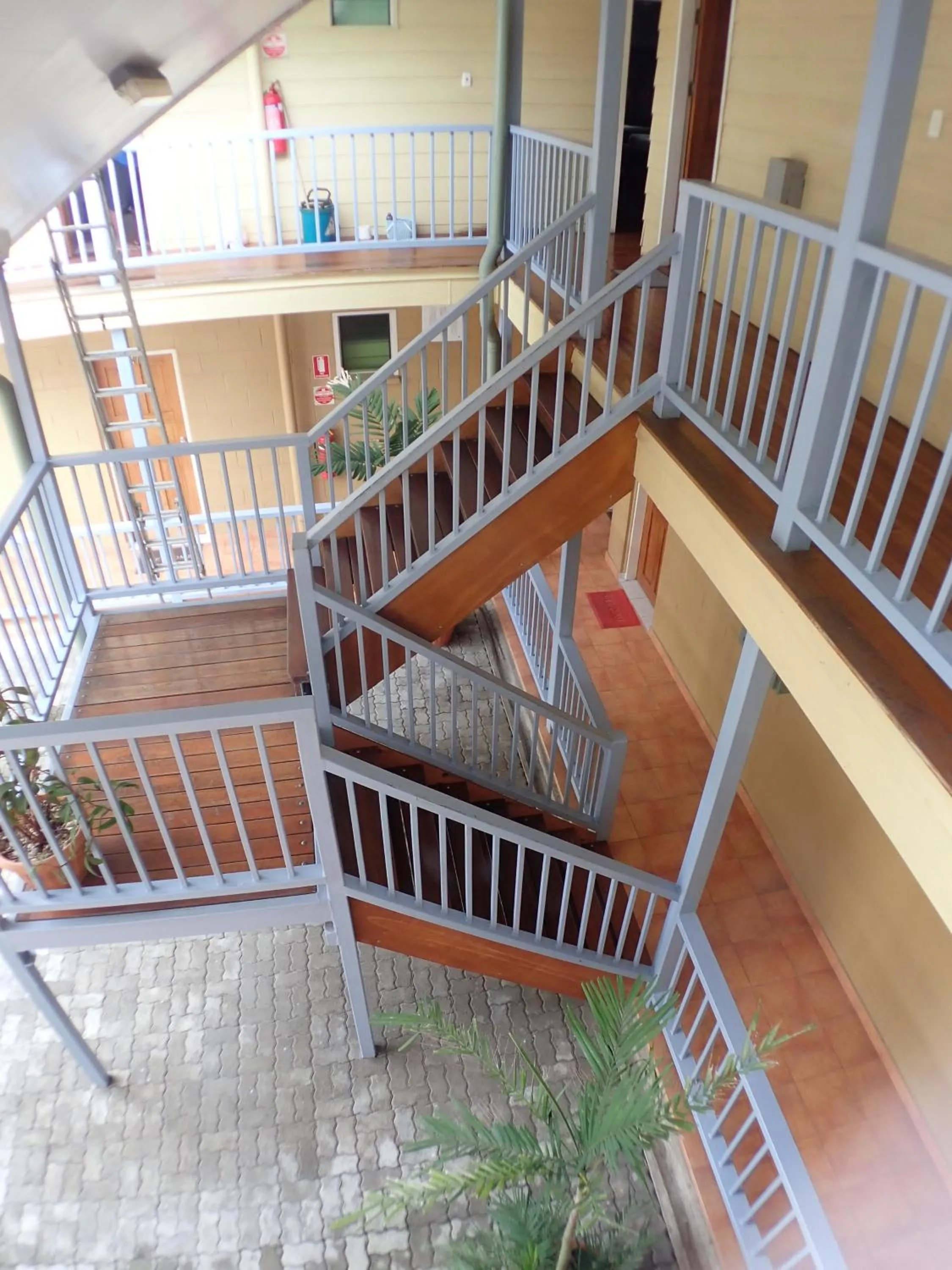 Taklam Lodge And Tours