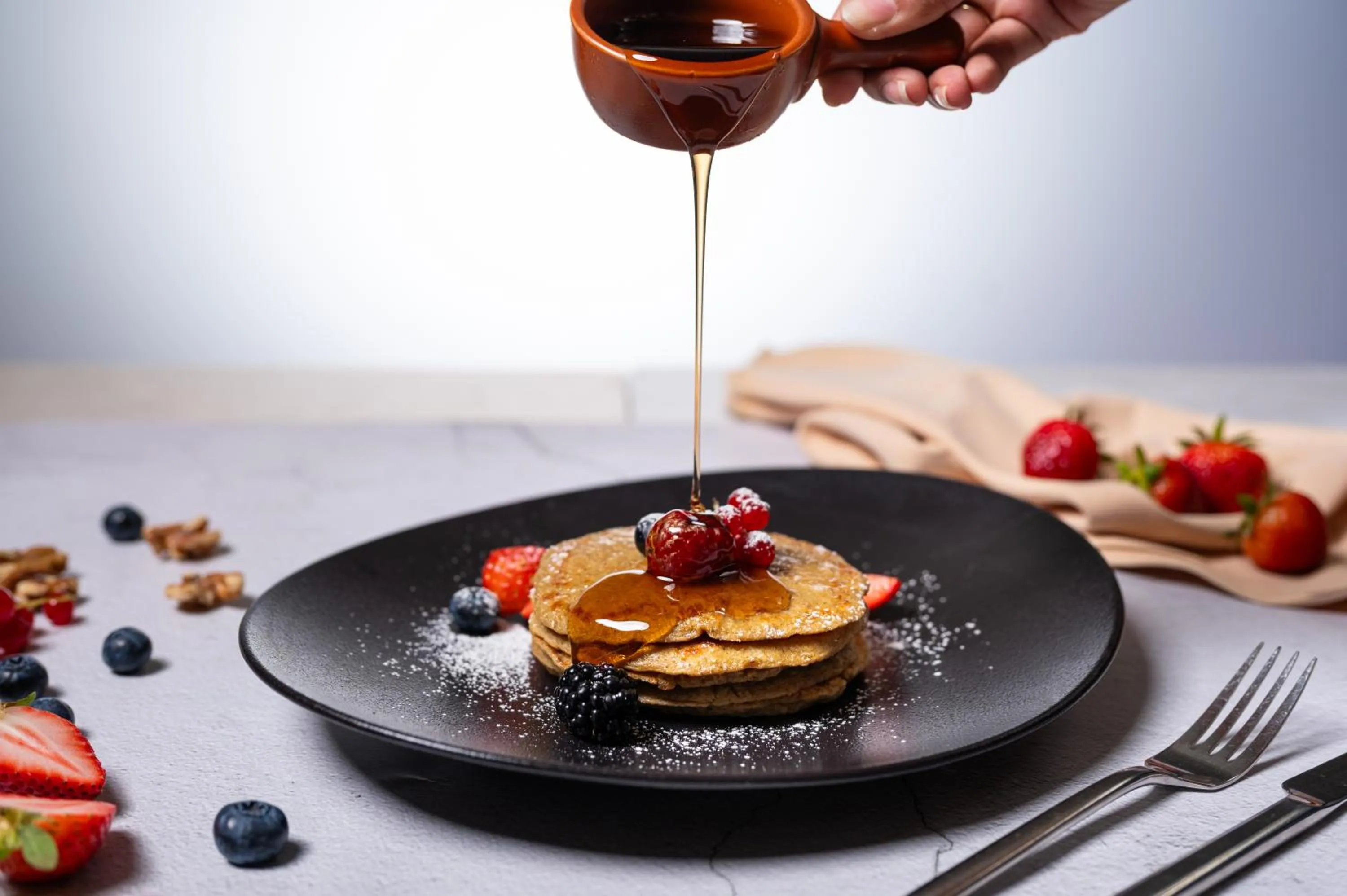 Restaurant/places to eat in Mövenpick Hotel Apartments Downtown Dubai