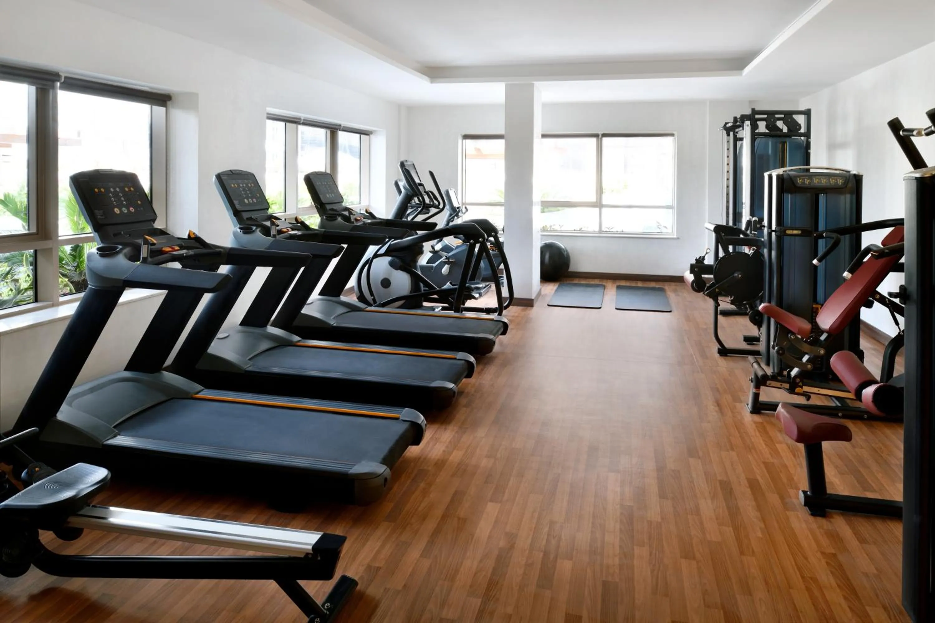 Fitness centre/facilities in Mövenpick Hotel Apartments Downtown Dubai