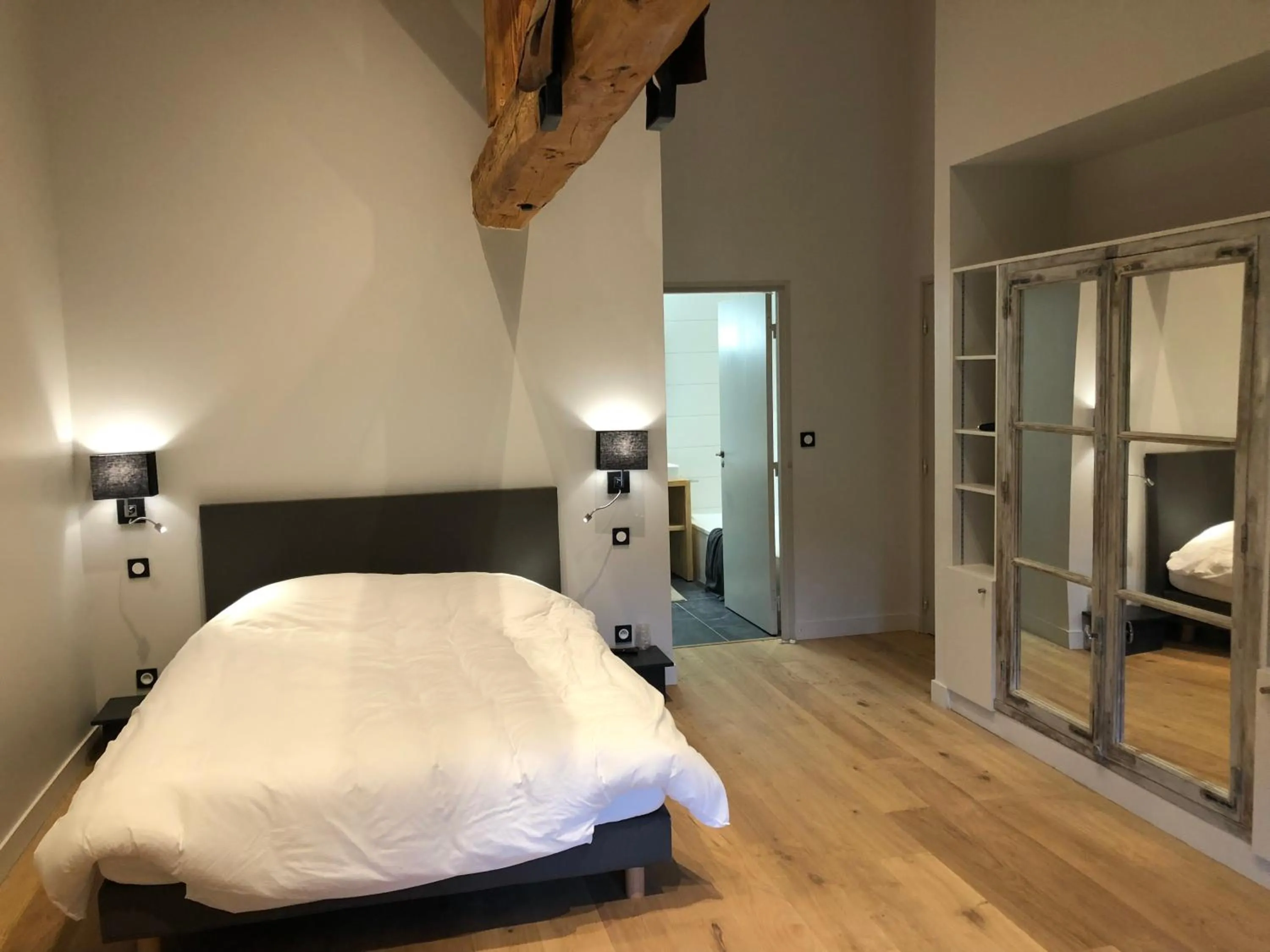 Bed in ORANGERIE de CHATEL-Selection FIGARO & ELLE Magazine