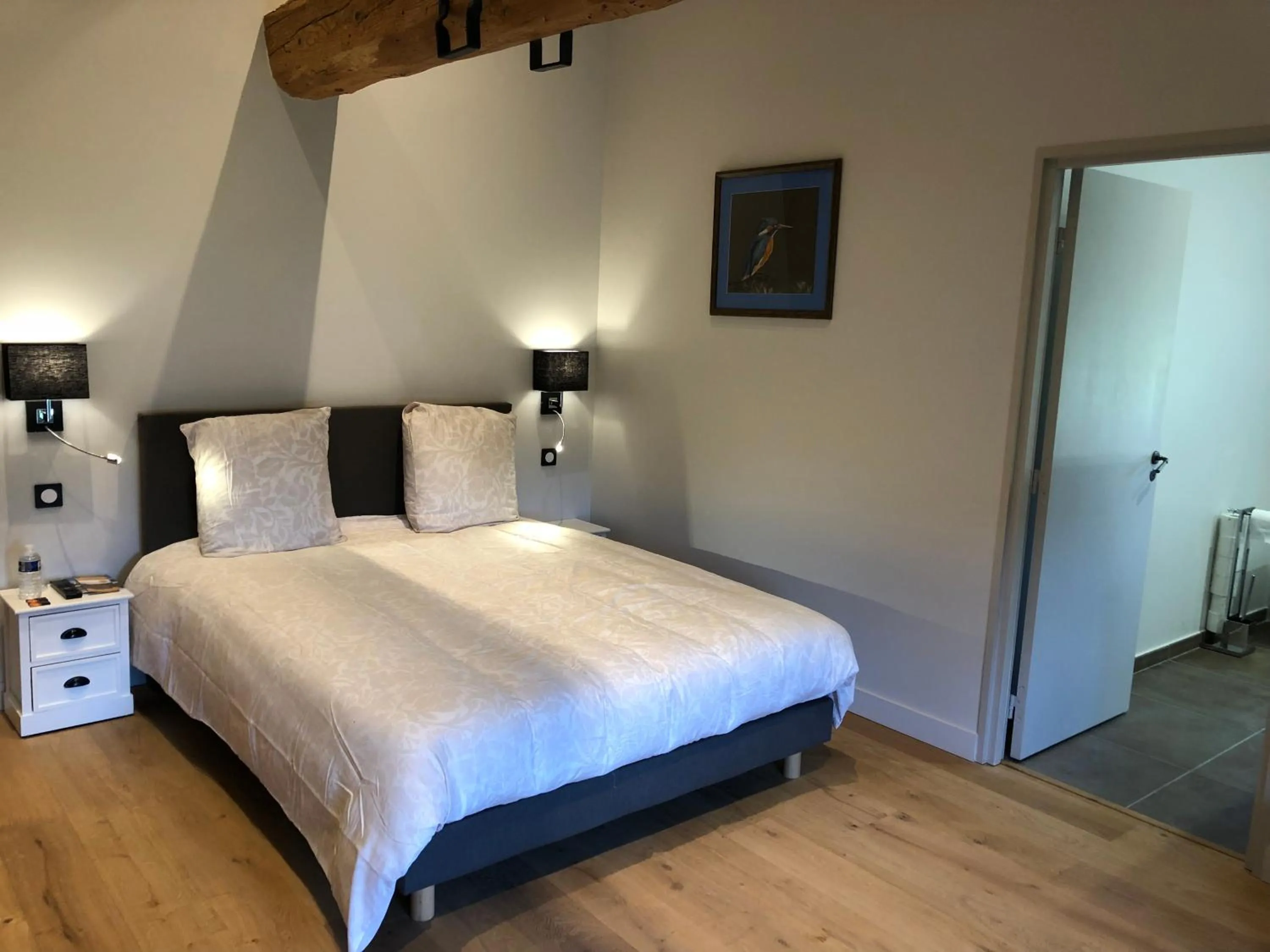 Bed in ORANGERIE de CHATEL-Selection FIGARO & ELLE Magazine