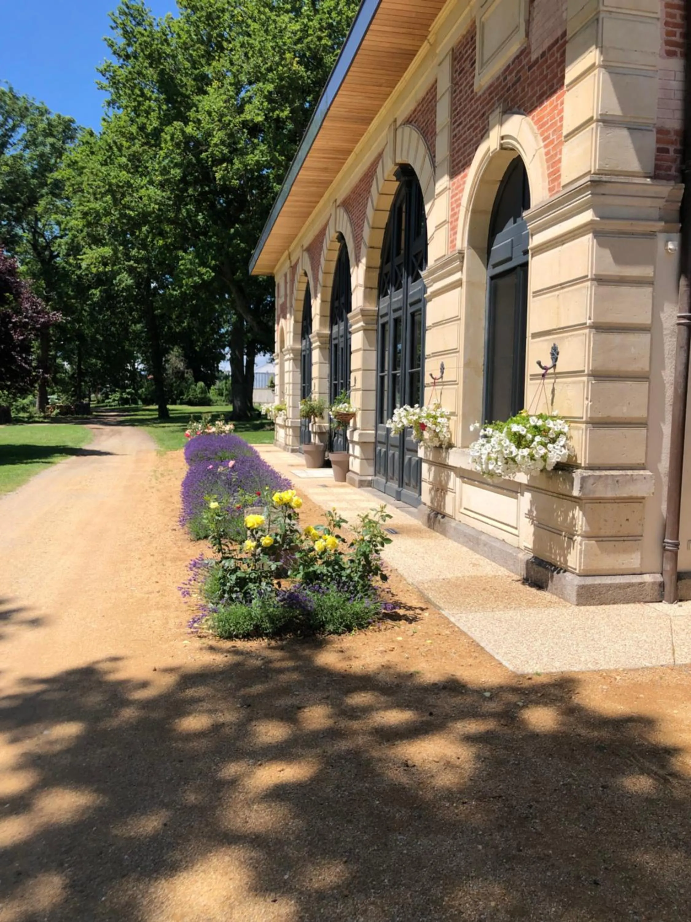 ORANGERIE de CHATEL-Selection FIGARO & ELLE Magazine