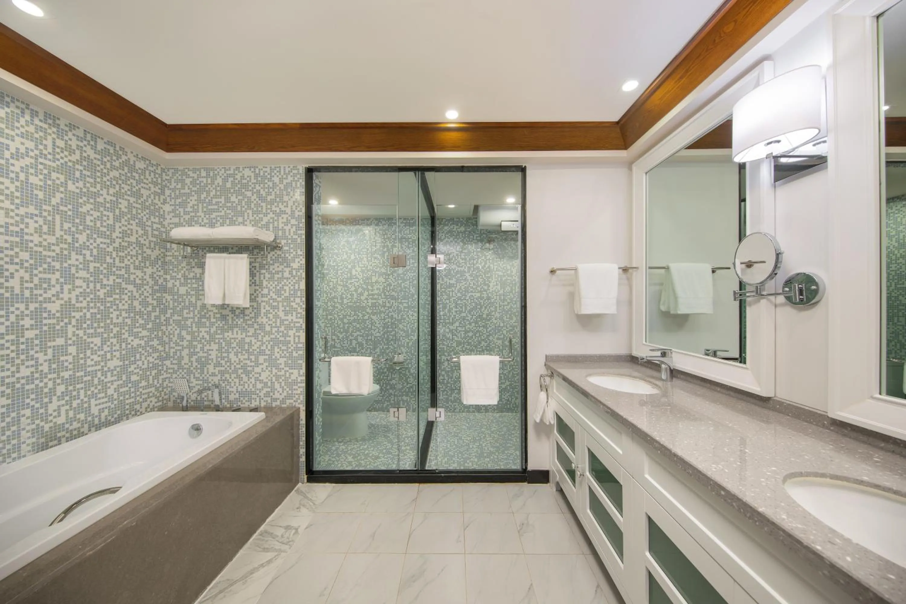 Shower in Kantharyar Serviced Apartment