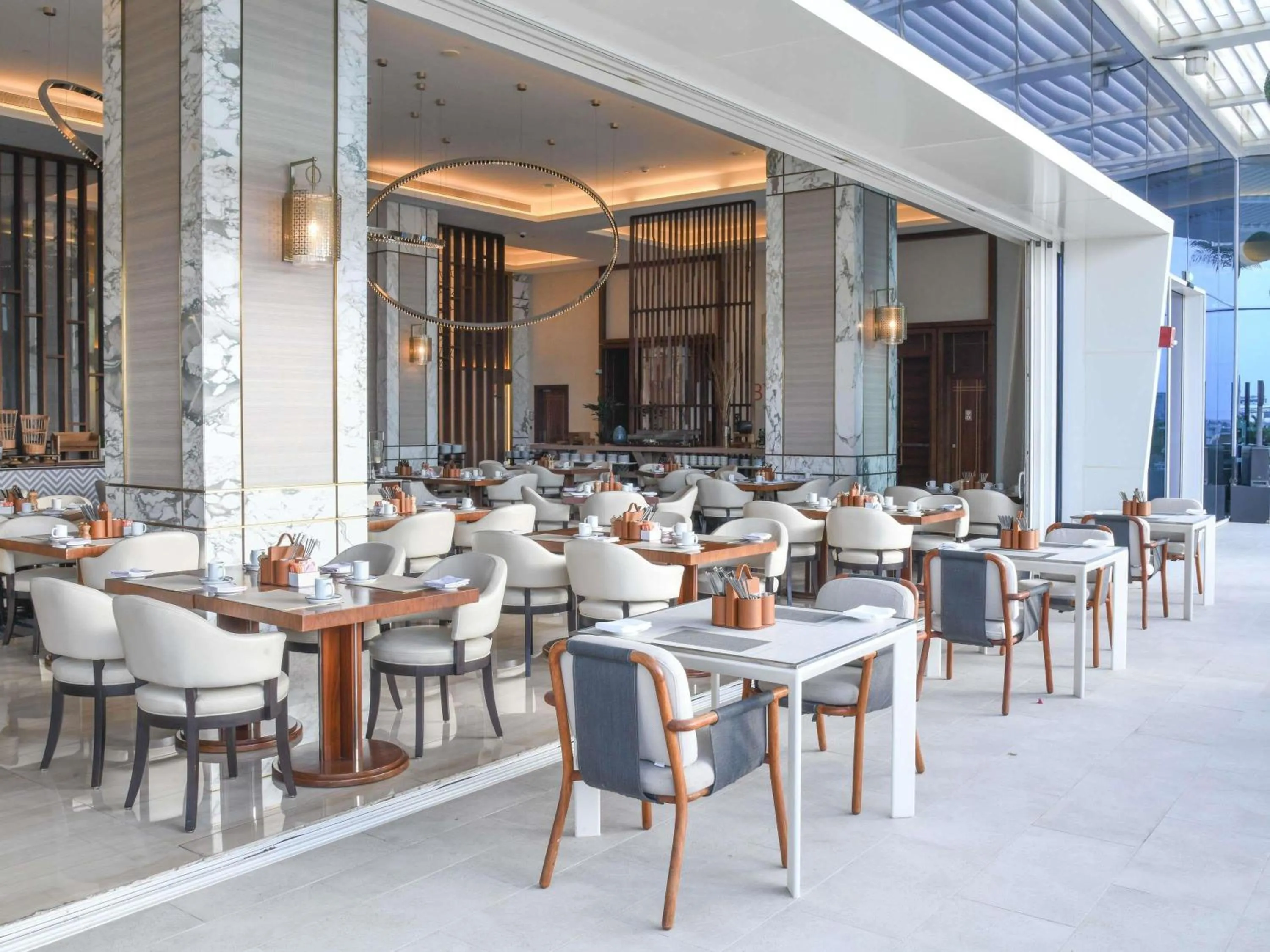 Restaurant/places to eat in Grand Plaza Mövenpick Media City