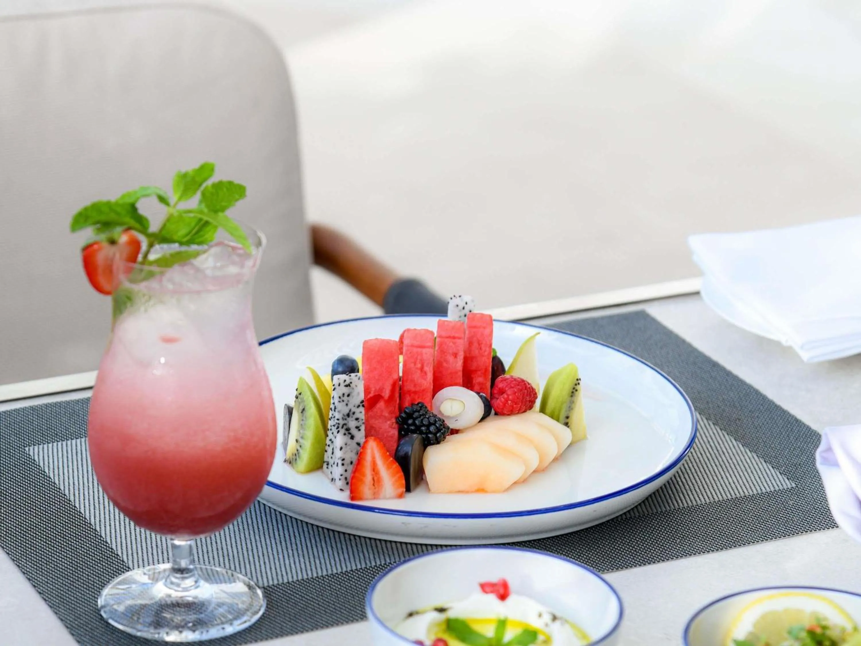 Restaurant/places to eat in Grand Plaza Mövenpick Media City